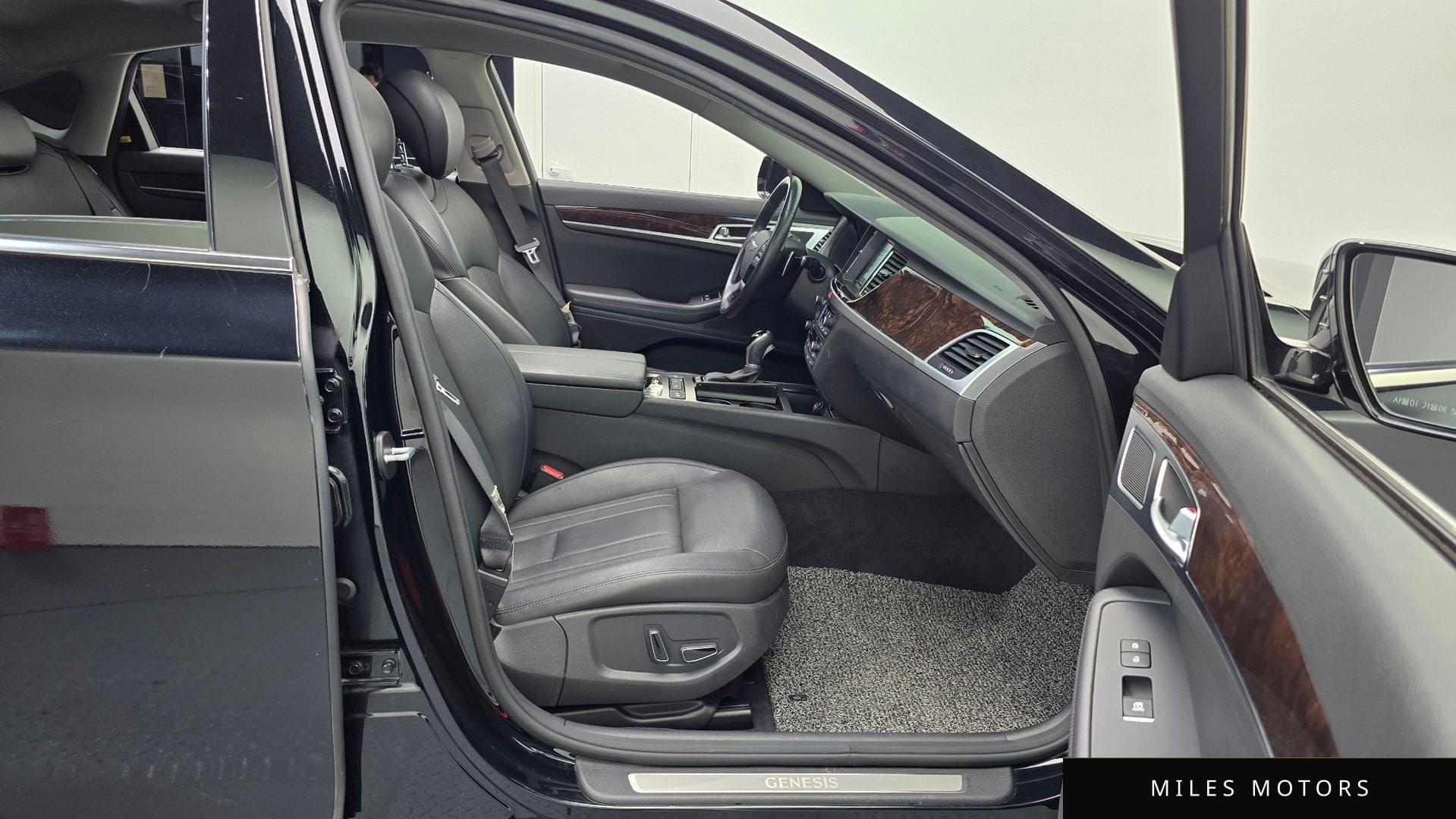 Hyundai Genesis 2016 — миниатюра 11