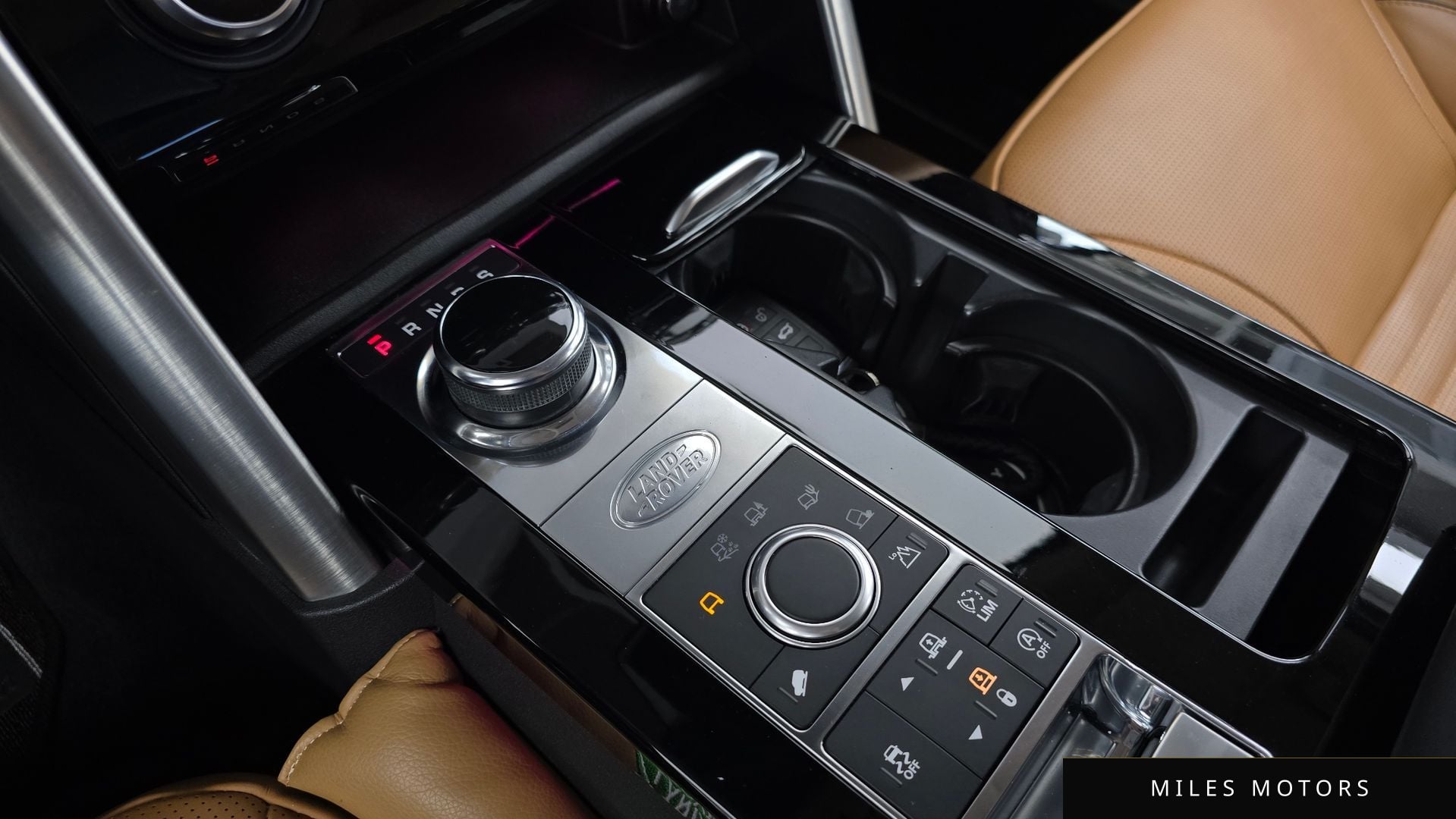 Land Rover Discovery 2018 — миниатюра 9