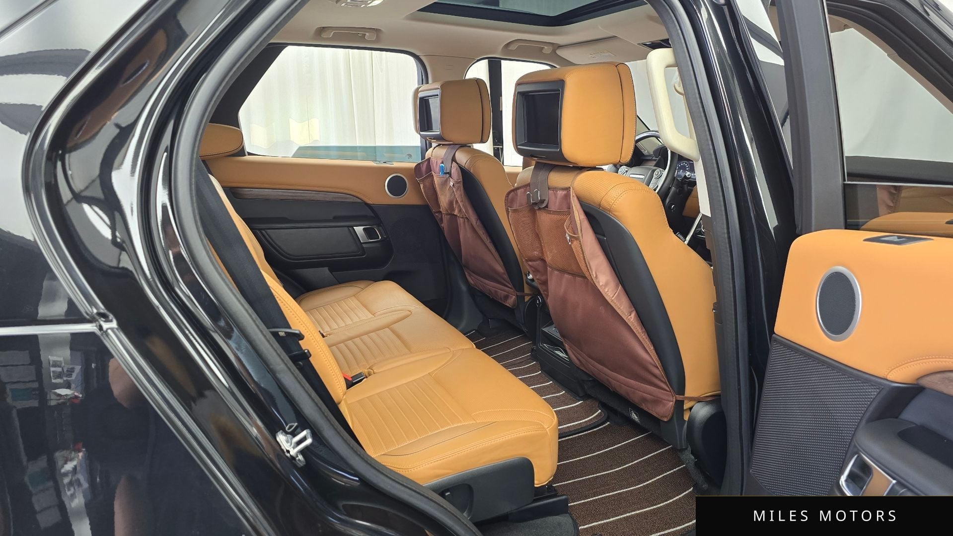 Land Rover Discovery 2018 — миниатюра 12