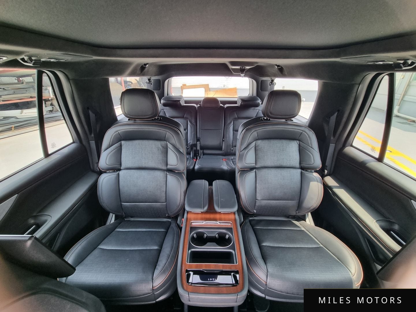 Lincoln Navigator 2026 — миниатюра 10