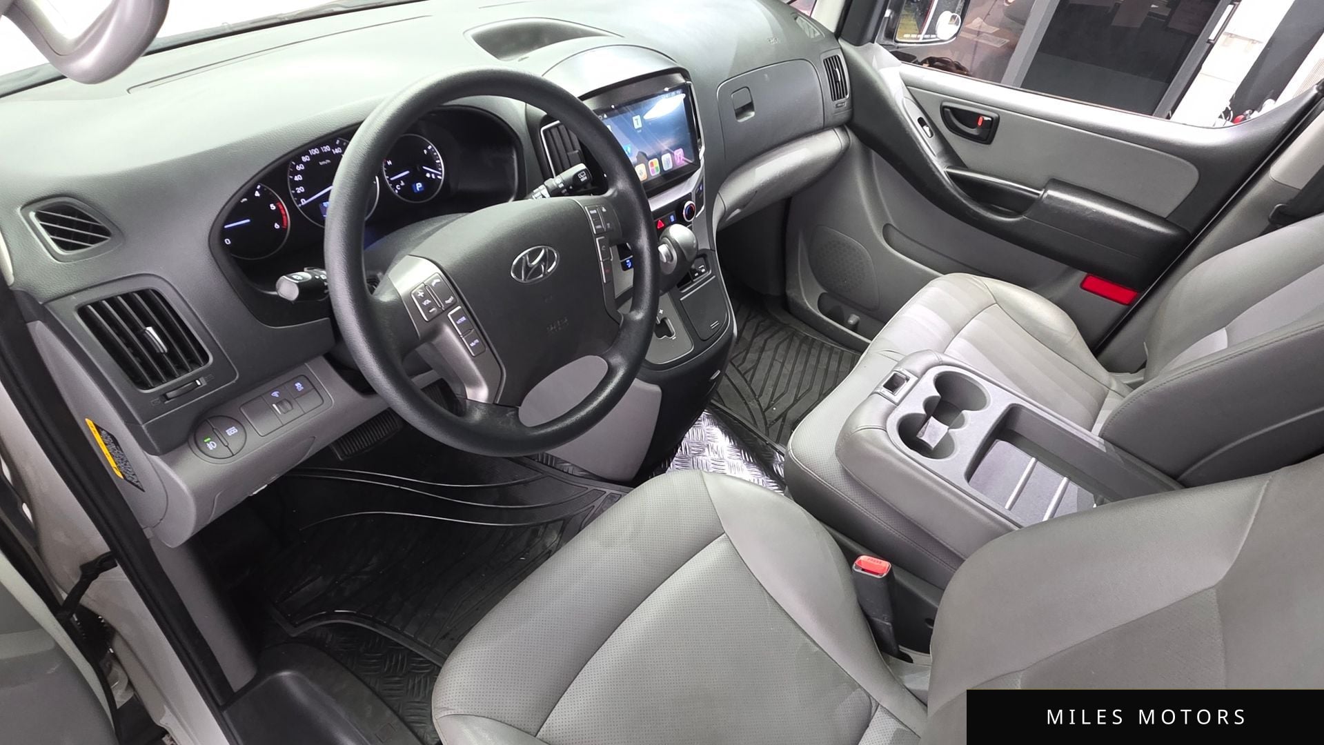 Hyundai Starex 2017 — миниатюра 10
