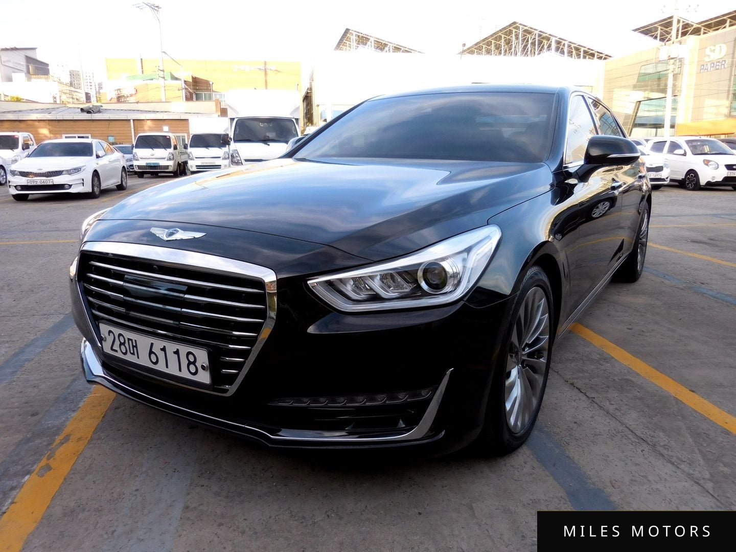 Genesis EQ900 2017 — миниатюра 2