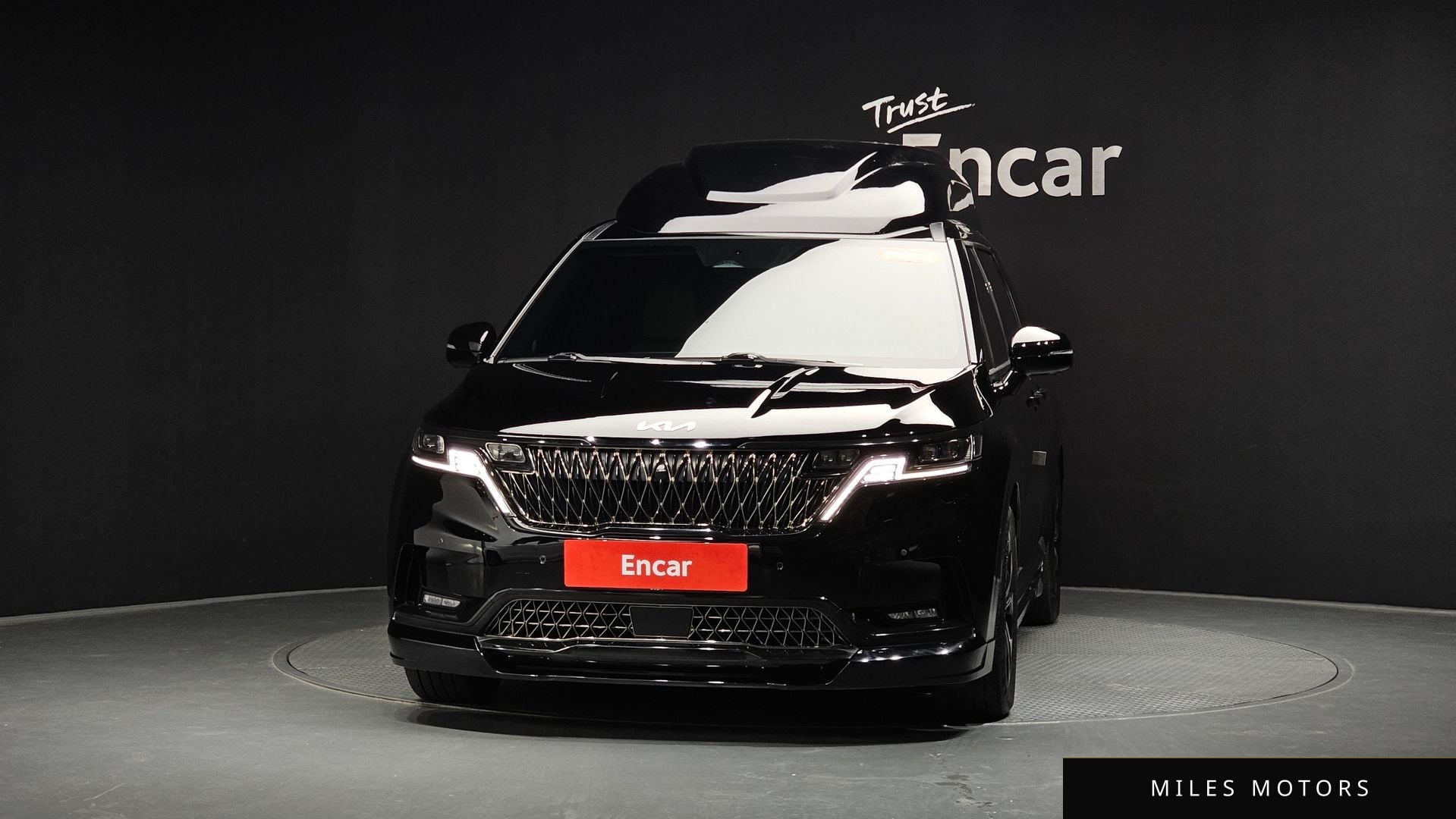 Kia Carnival 2023 — миниатюра 2