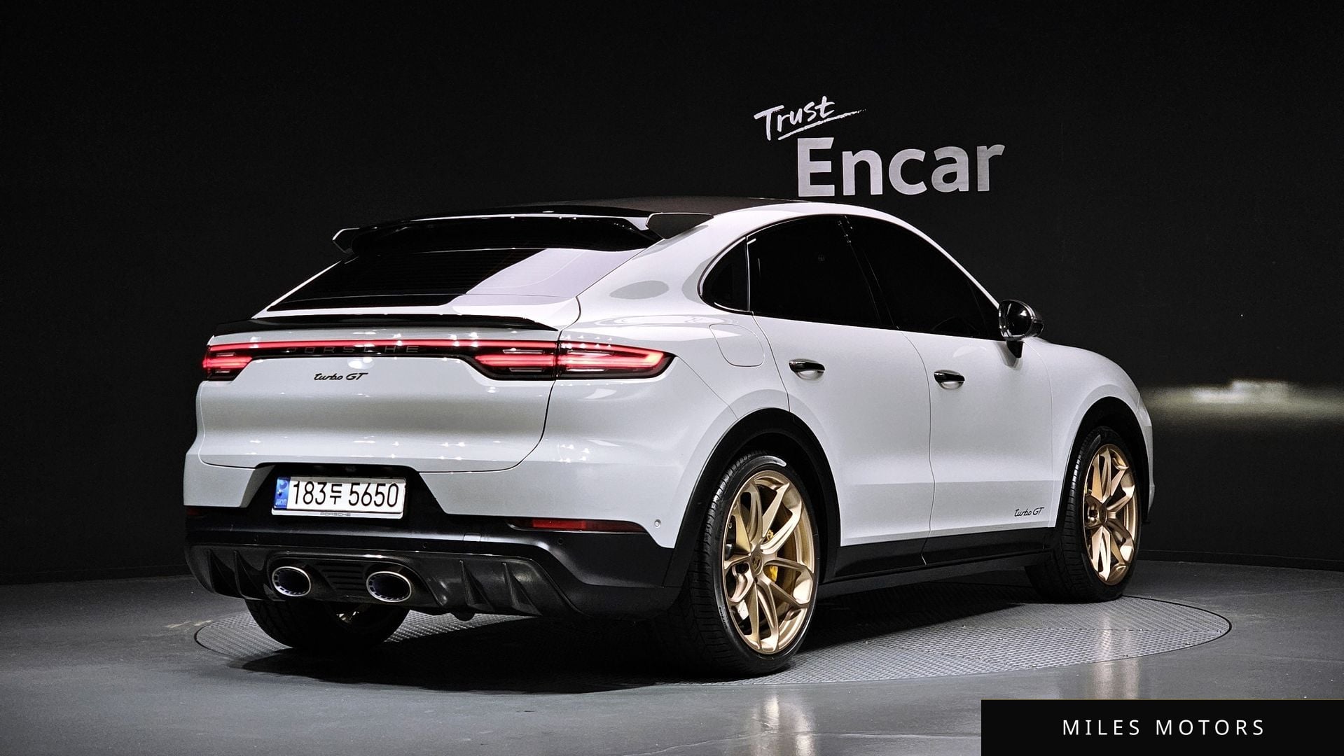 Porsche Cayenne 2022 — миниатюра 2