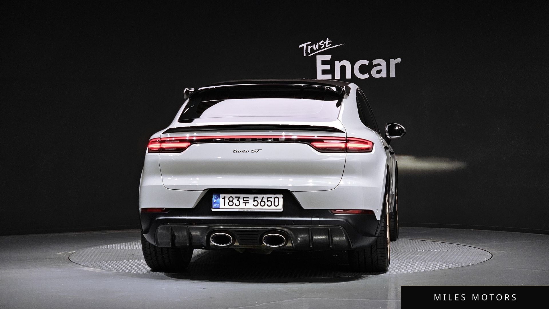 Porsche Cayenne 2022 — миниатюра 4