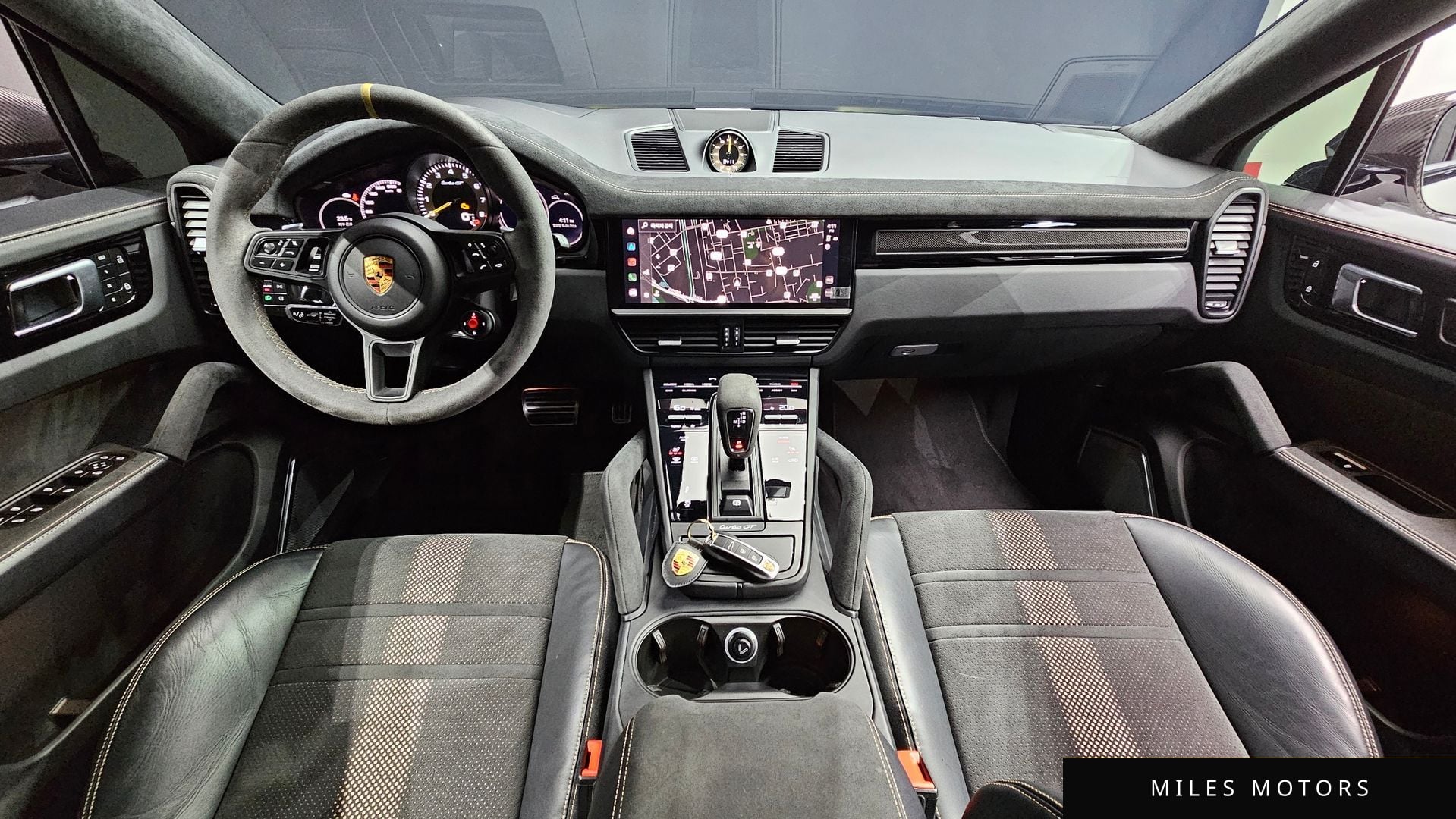 Porsche Cayenne 2022 — миниатюра 7