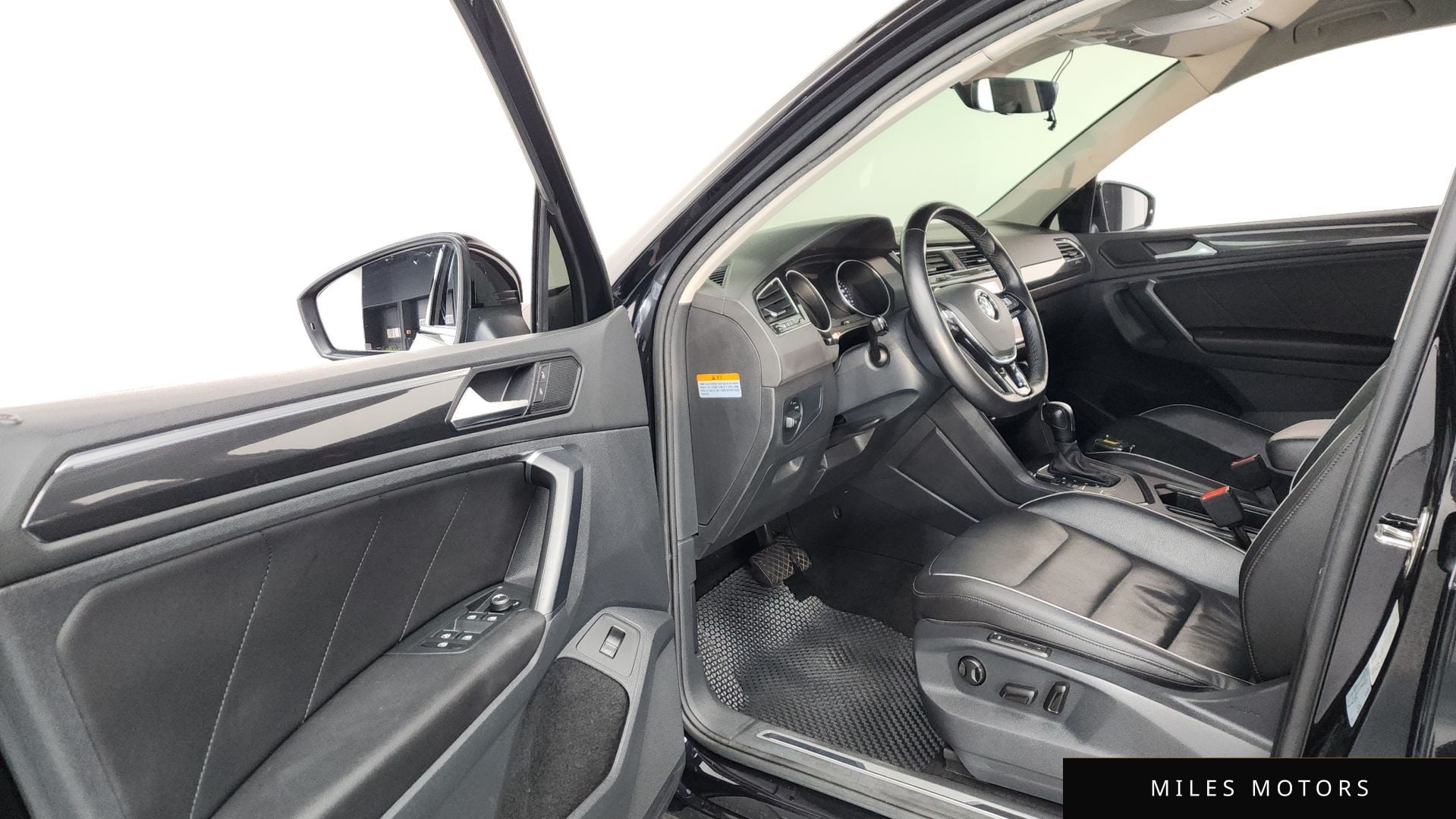 Volkswagen Tiguan 2020 — миниатюра 10