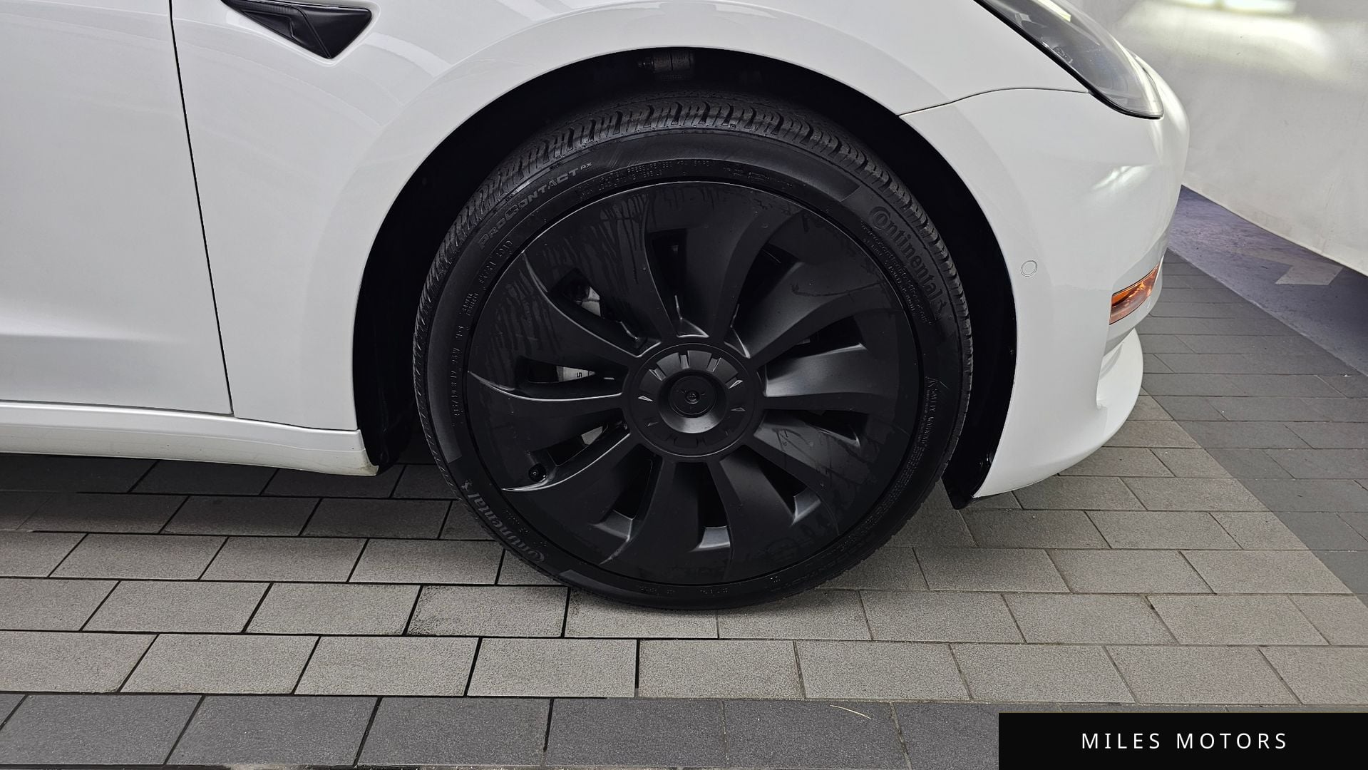 Tesla Model 3 2021 — миниатюра 7