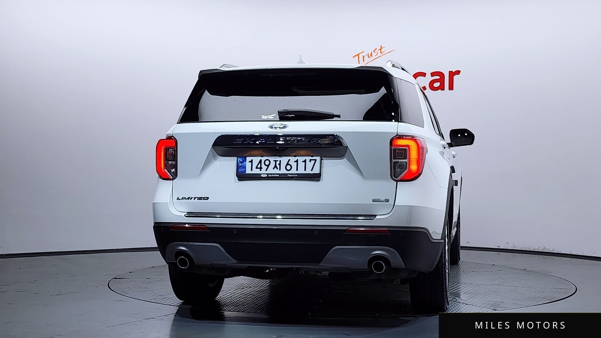 Ford Explorer 2020 — миниатюра 3