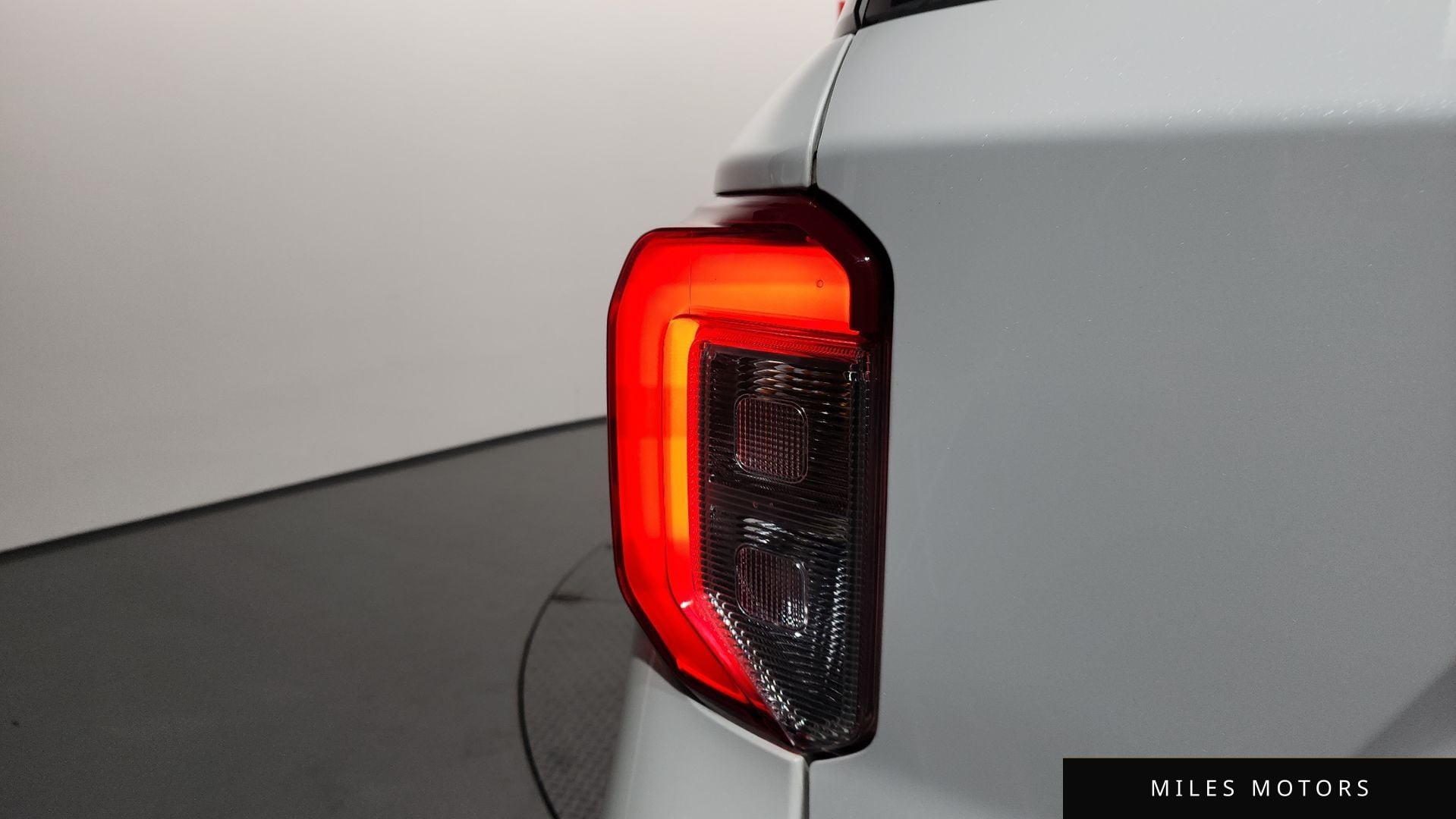 Ford Explorer 2020 — миниатюра 8