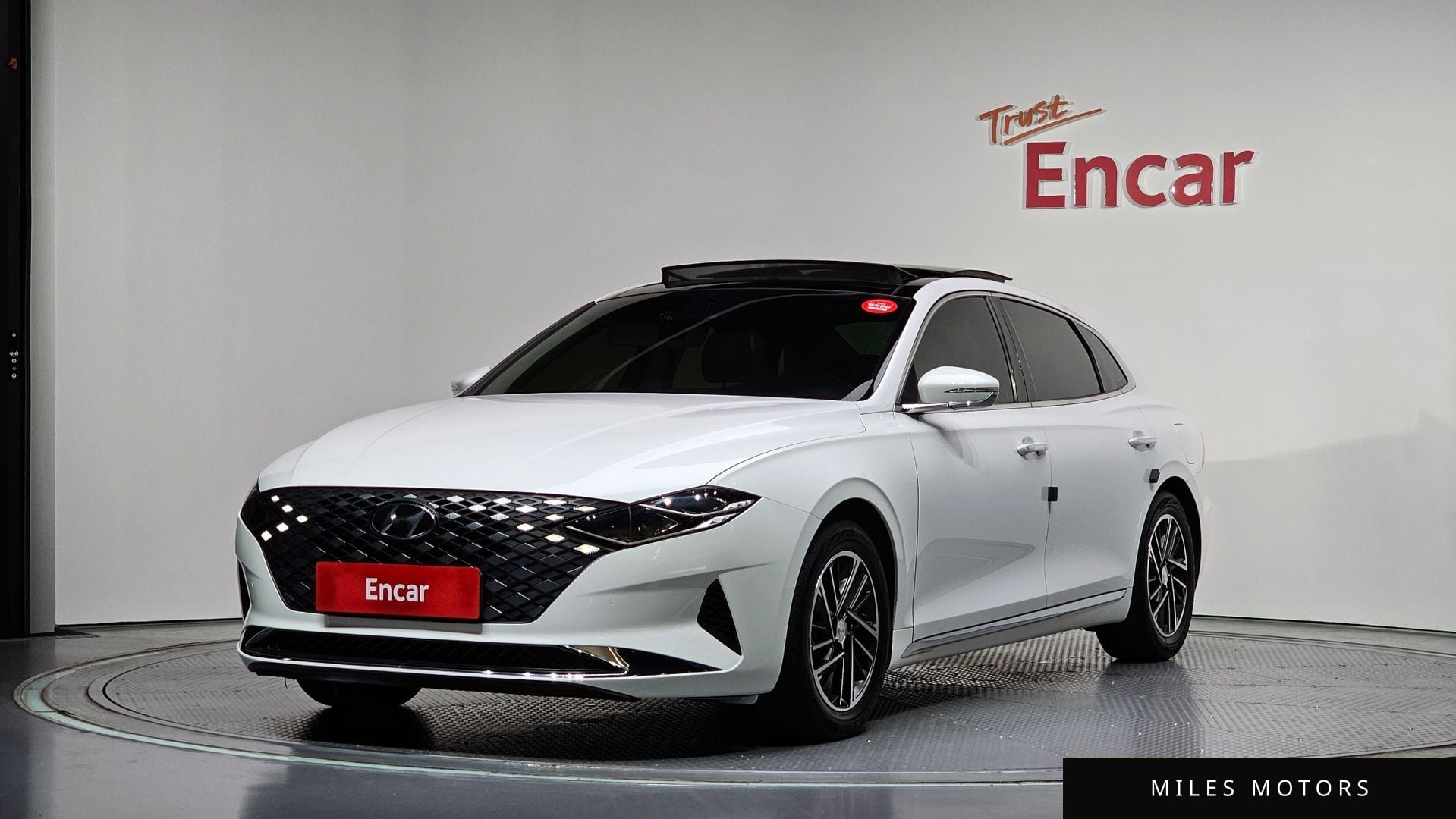 Hyundai Grandeur 2021 — фото 1 из 12