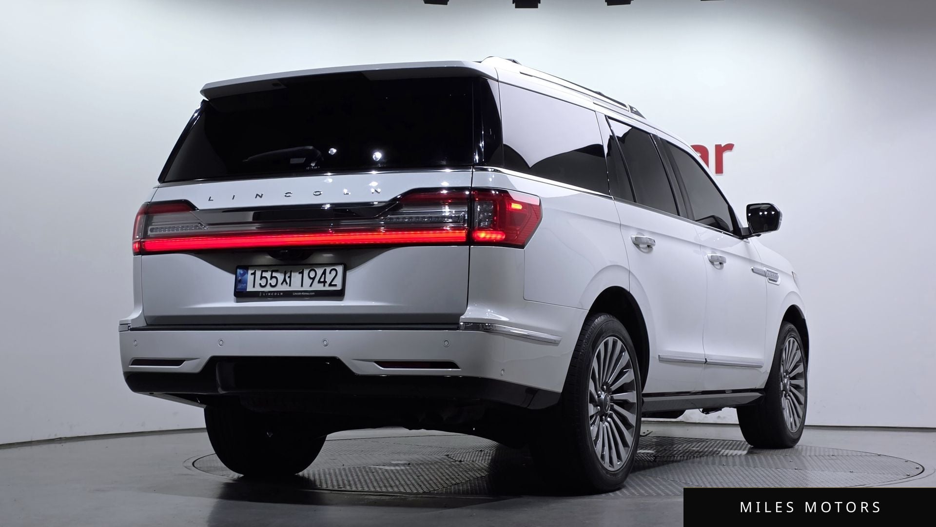 Lincoln Navigator 2021 — миниатюра 2
