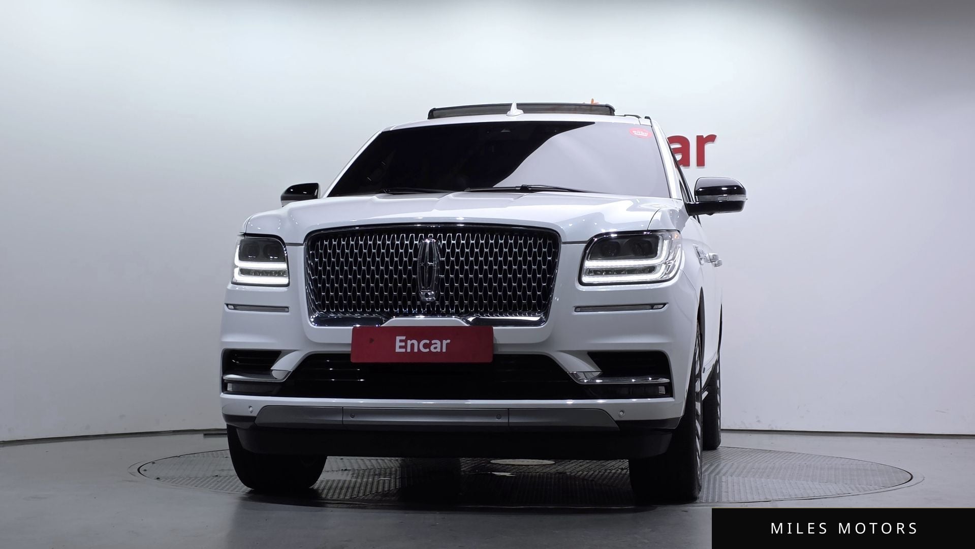 Lincoln Navigator 2021 — миниатюра 3