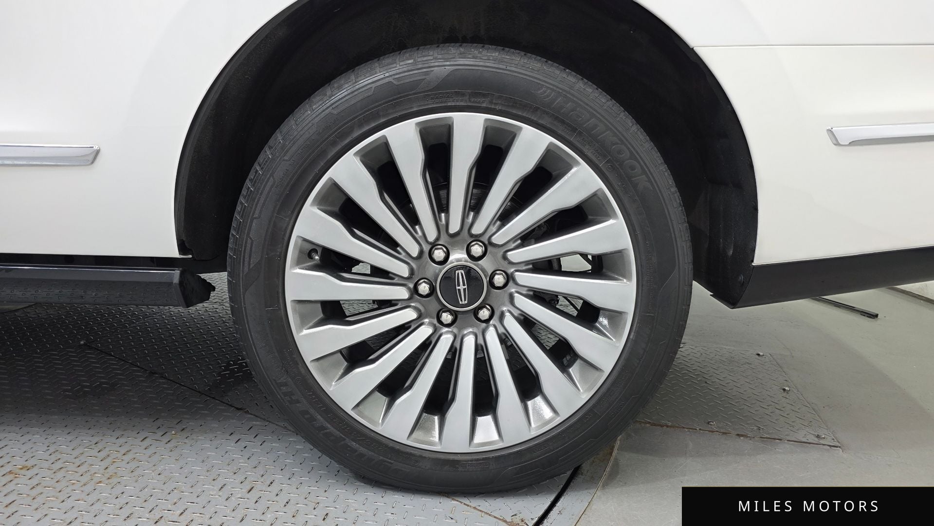Lincoln Navigator 2021 — миниатюра 7