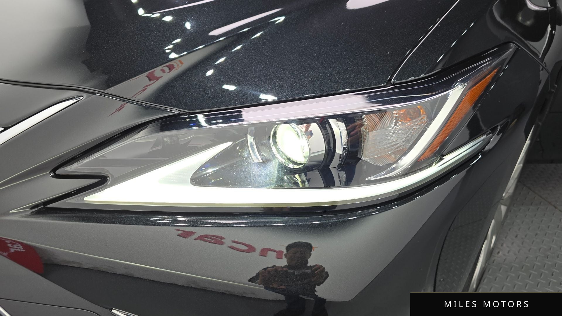 Лексус ES300h 2021 — миниатюра 8