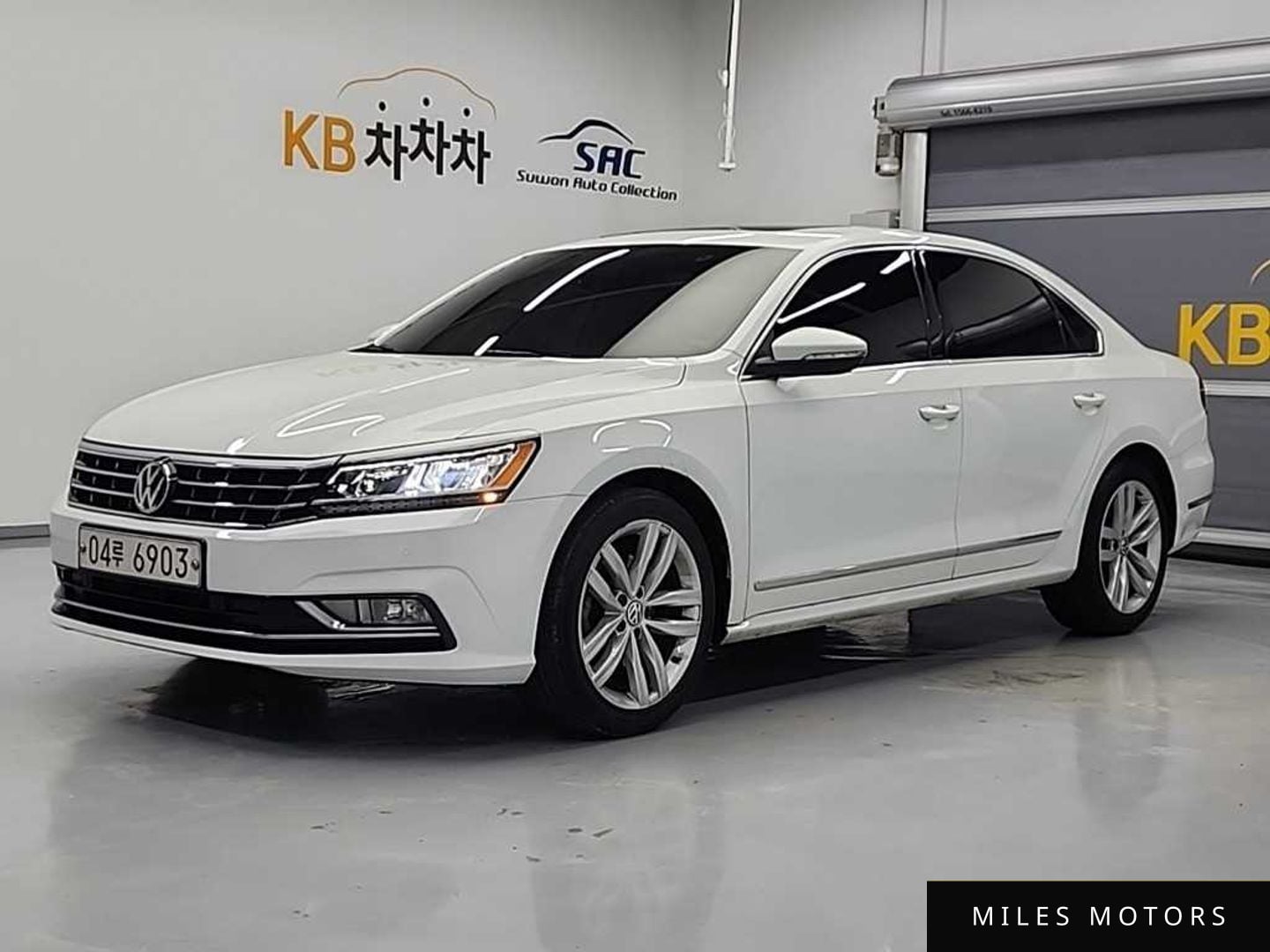 Volkswagen Passat 2018 — фото 1 из 12