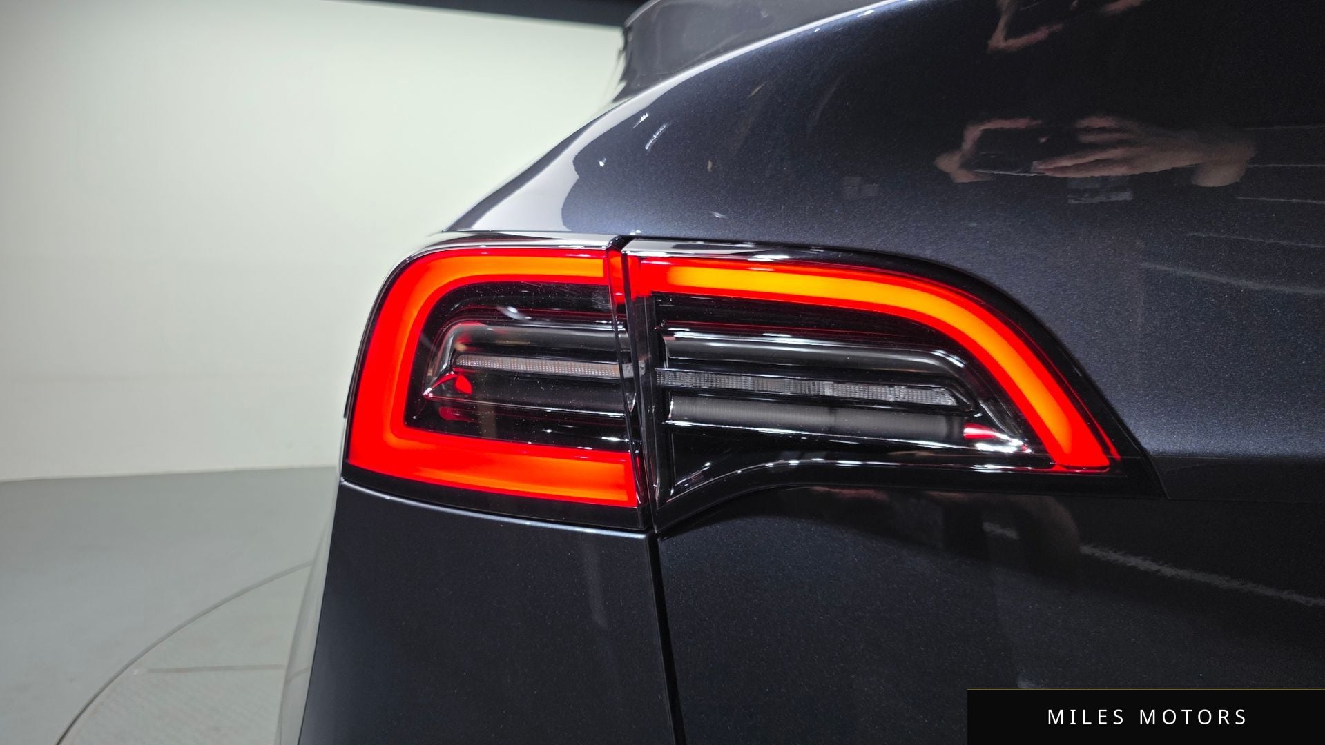 Tesla Model Y 2021 — миниатюра 8