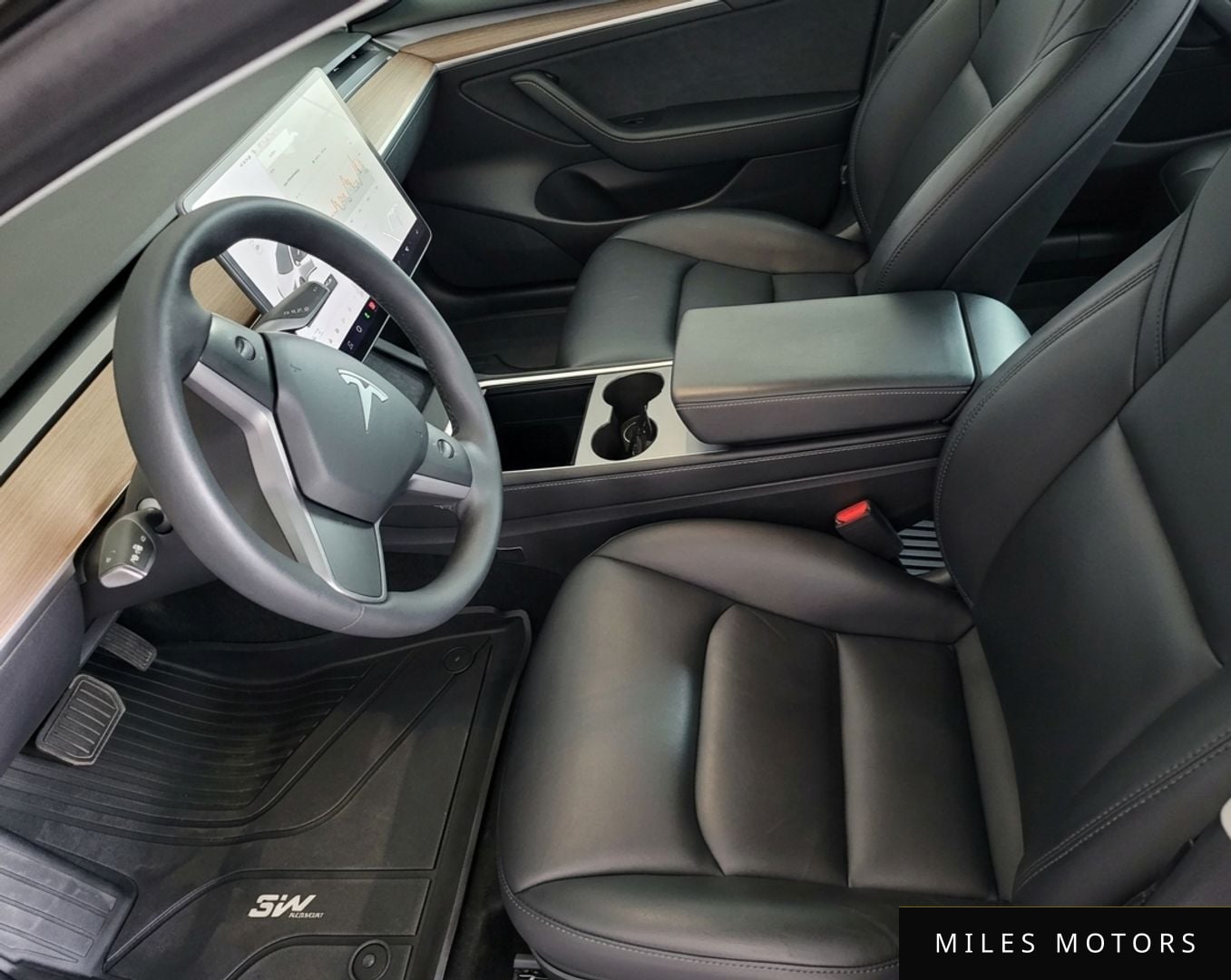 Tesla Model 3 2022 — миниатюра 7