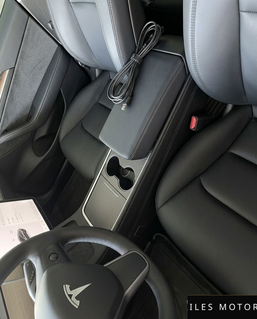 Tesla Model 3 2022 — миниатюра 10