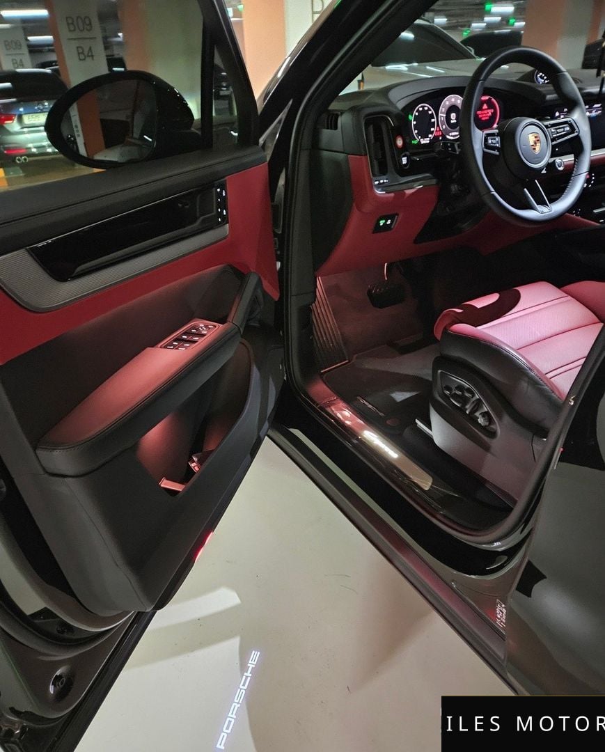 Porsche Cayenne 2025 — миниатюра 4