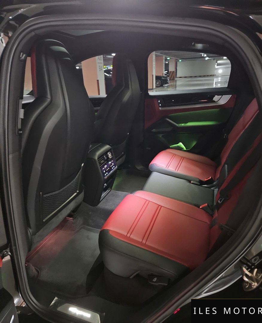 Porsche Cayenne 2025 — миниатюра 6