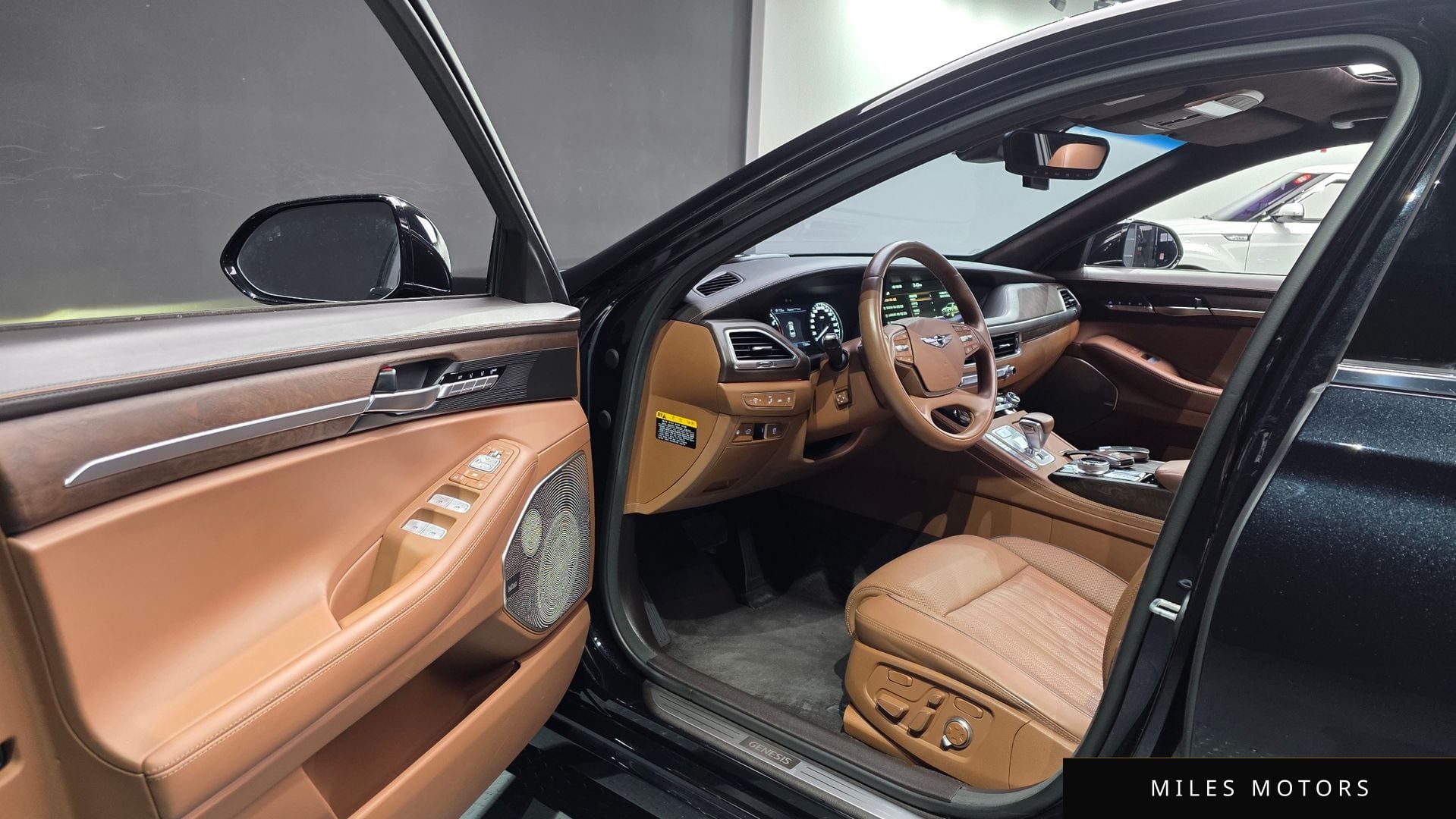 Genesis G90 2019 — миниатюра 9