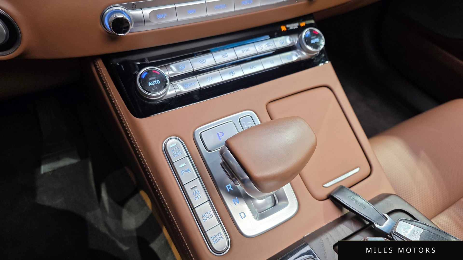 Genesis G90 2019 — миниатюра 12