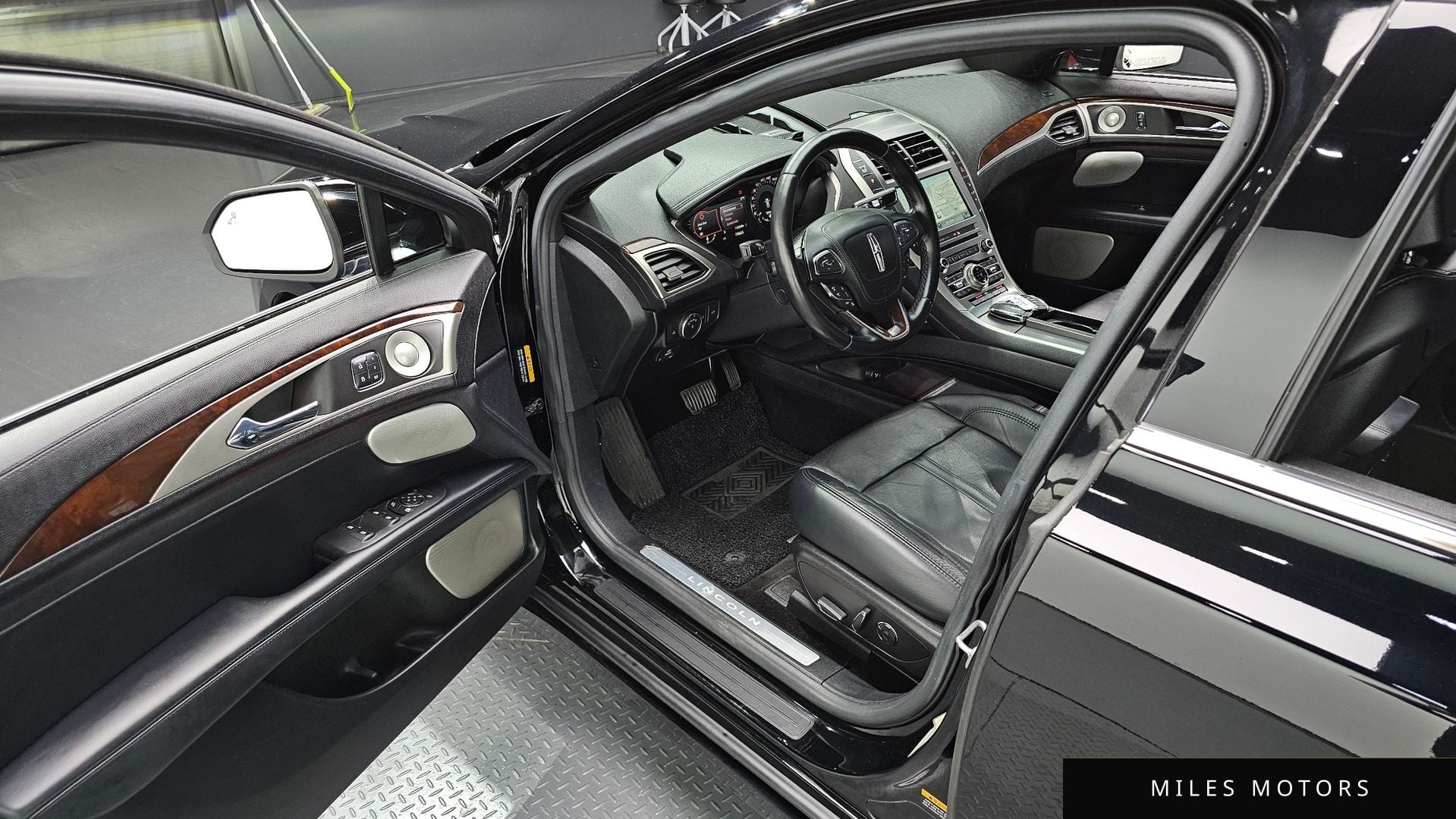 Lincoln MKZ 2017 — миниатюра 10