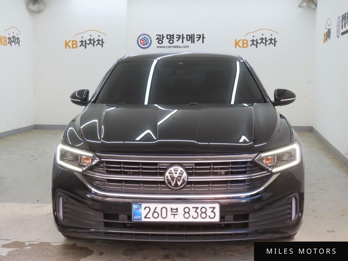 Volkswagen Jetta 2023 — фото 1 из 12
