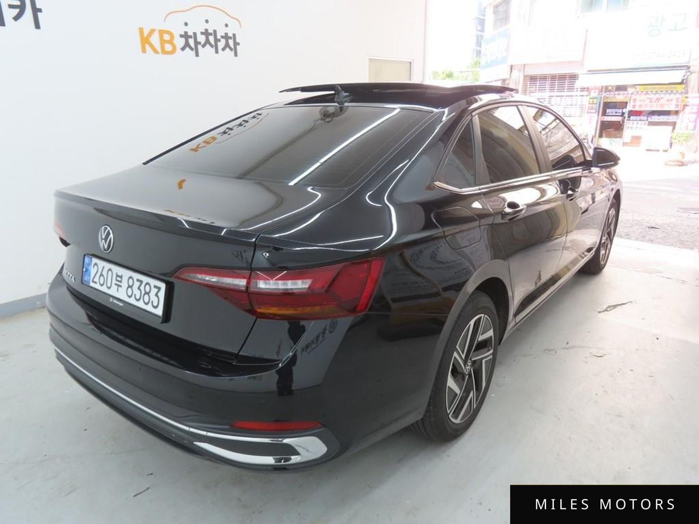 Volkswagen Jetta 2023 — миниатюра 4