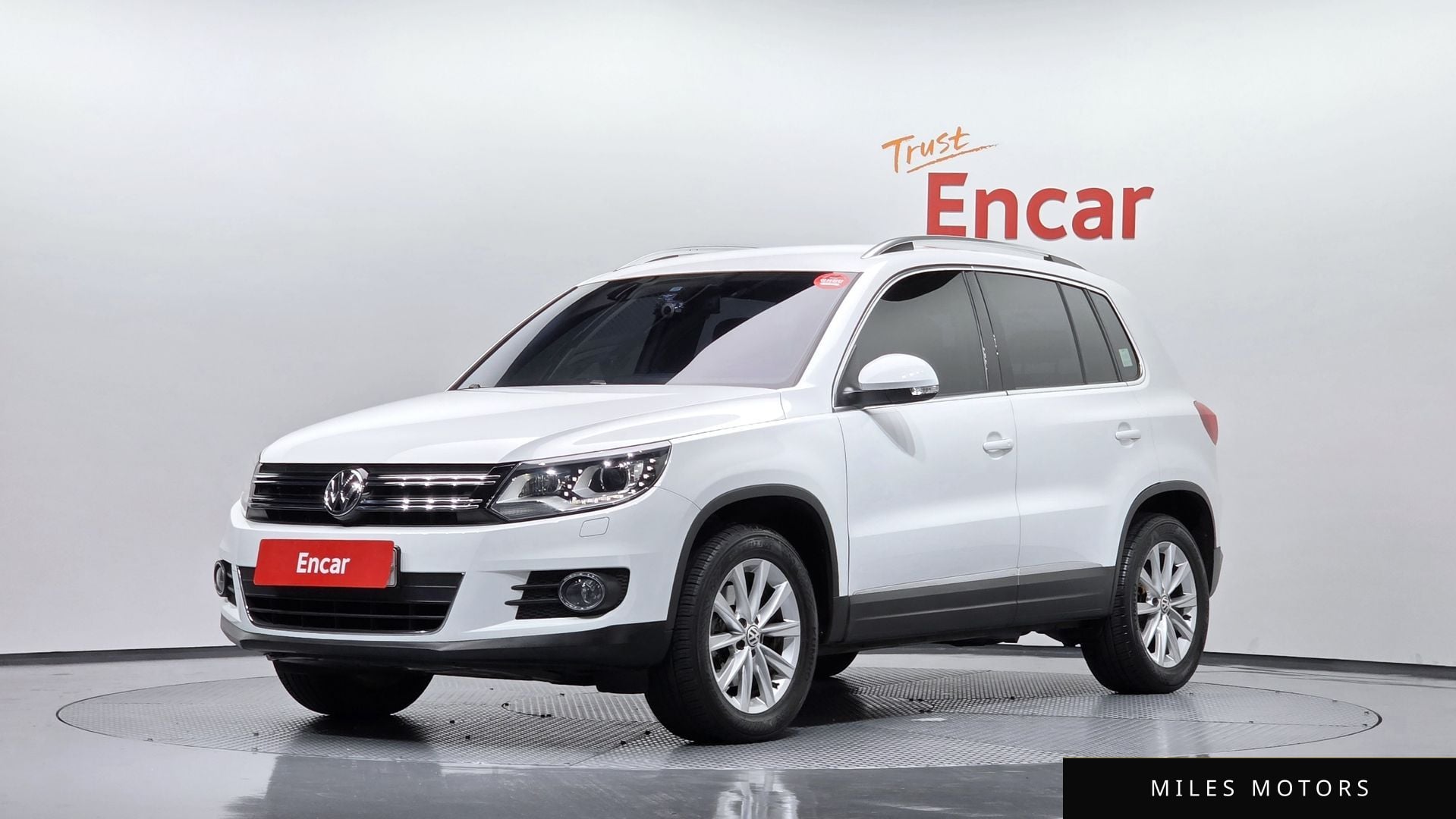 Volkswagen Tiguan 2015 — фото 1 из 12