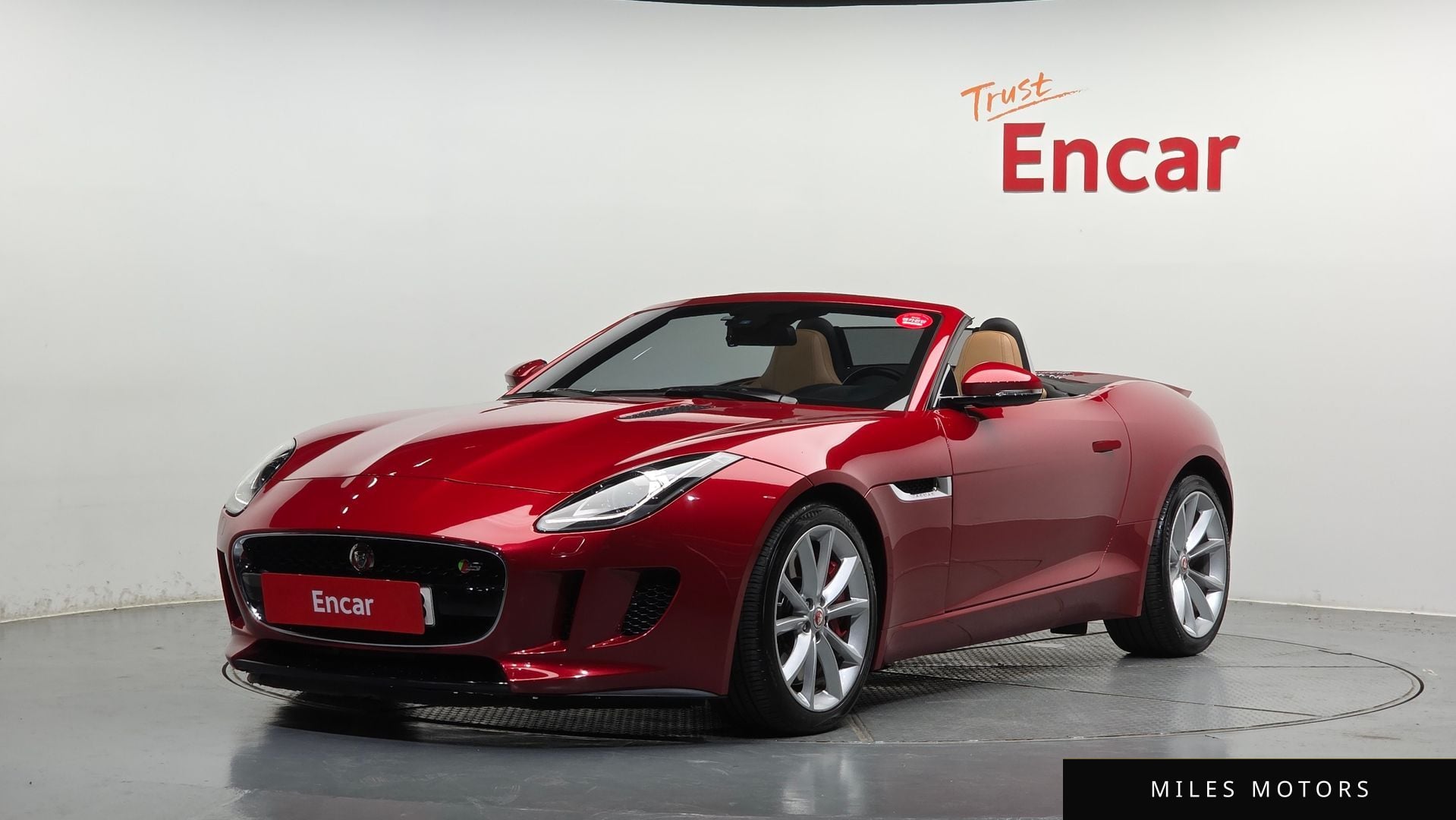 Jaguar F-TYPE 2016 — фото 1 из 12