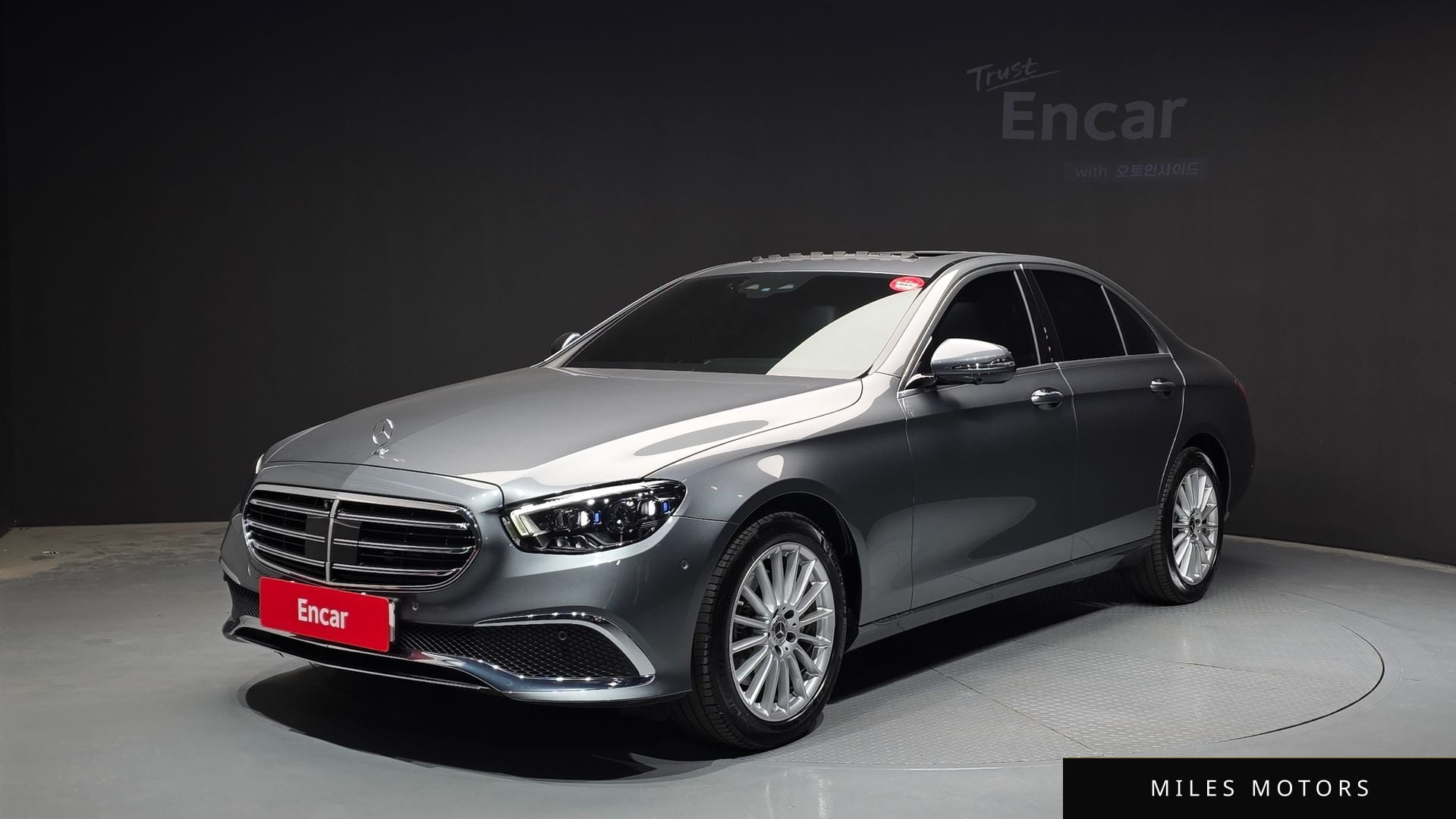 Mercedes-Benz E-Class W213 2022 — фото 1 из 12