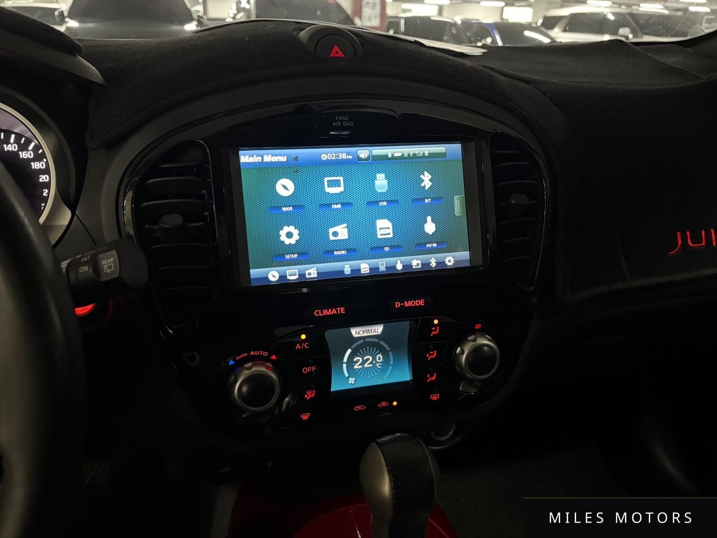 Nissan Juke 2015 — миниатюра 7