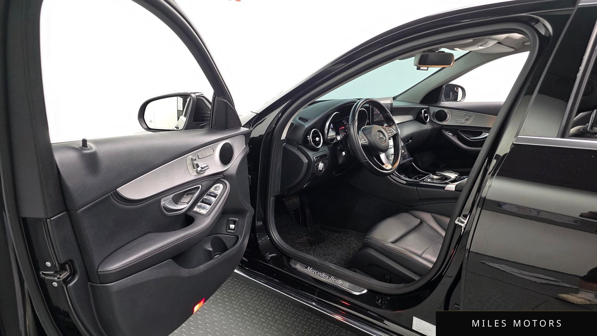 Mercedes-Benz C-Class W205 2015 — миниатюра 10