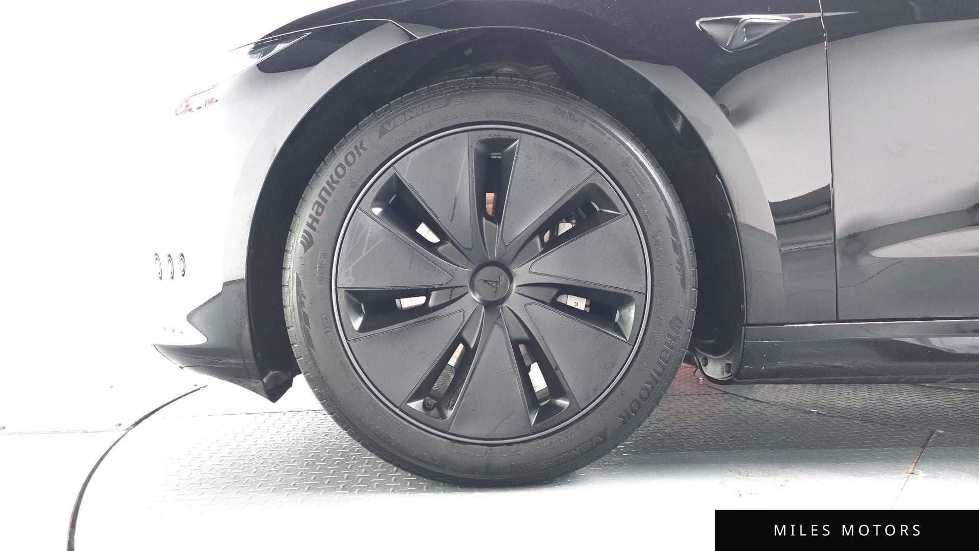 Tesla Model 3 2024 — миниатюра 4