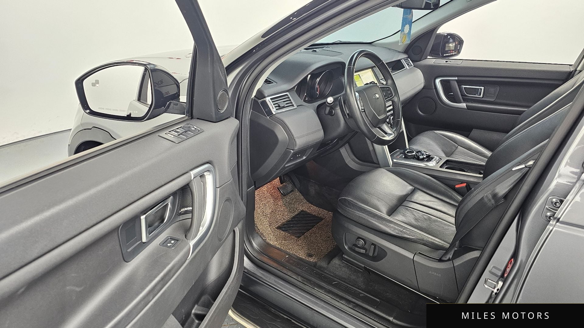 Land Rover Discovery Sport 2019 — миниатюра 10