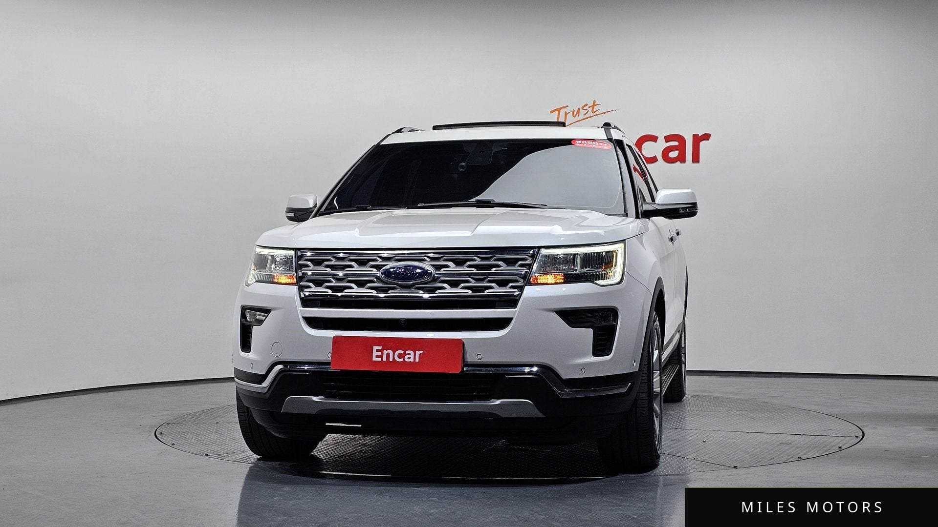 Ford Explorer 2019 — миниатюра 2