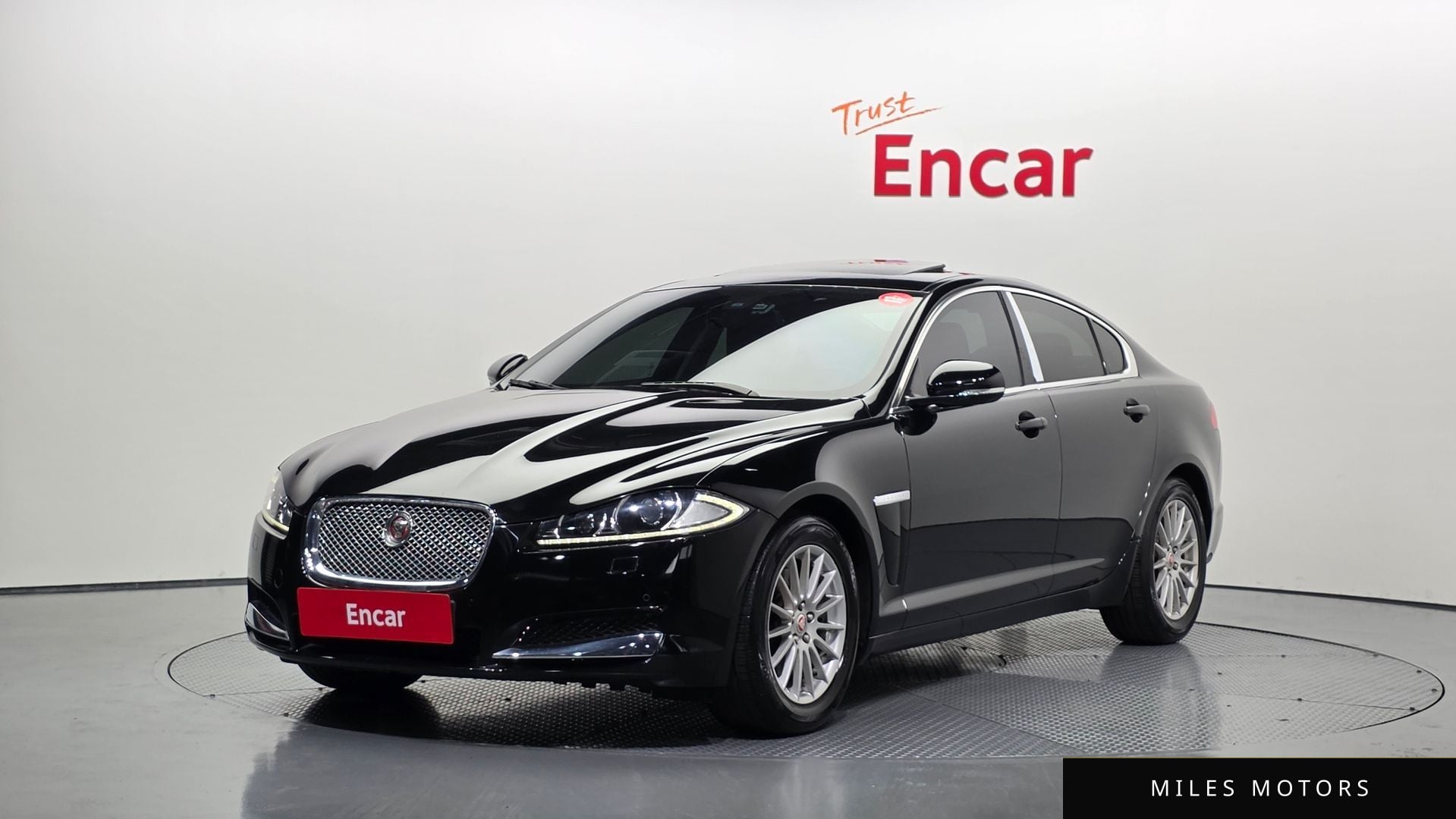 Jaguar New XF 2015 — фото 1 из 12