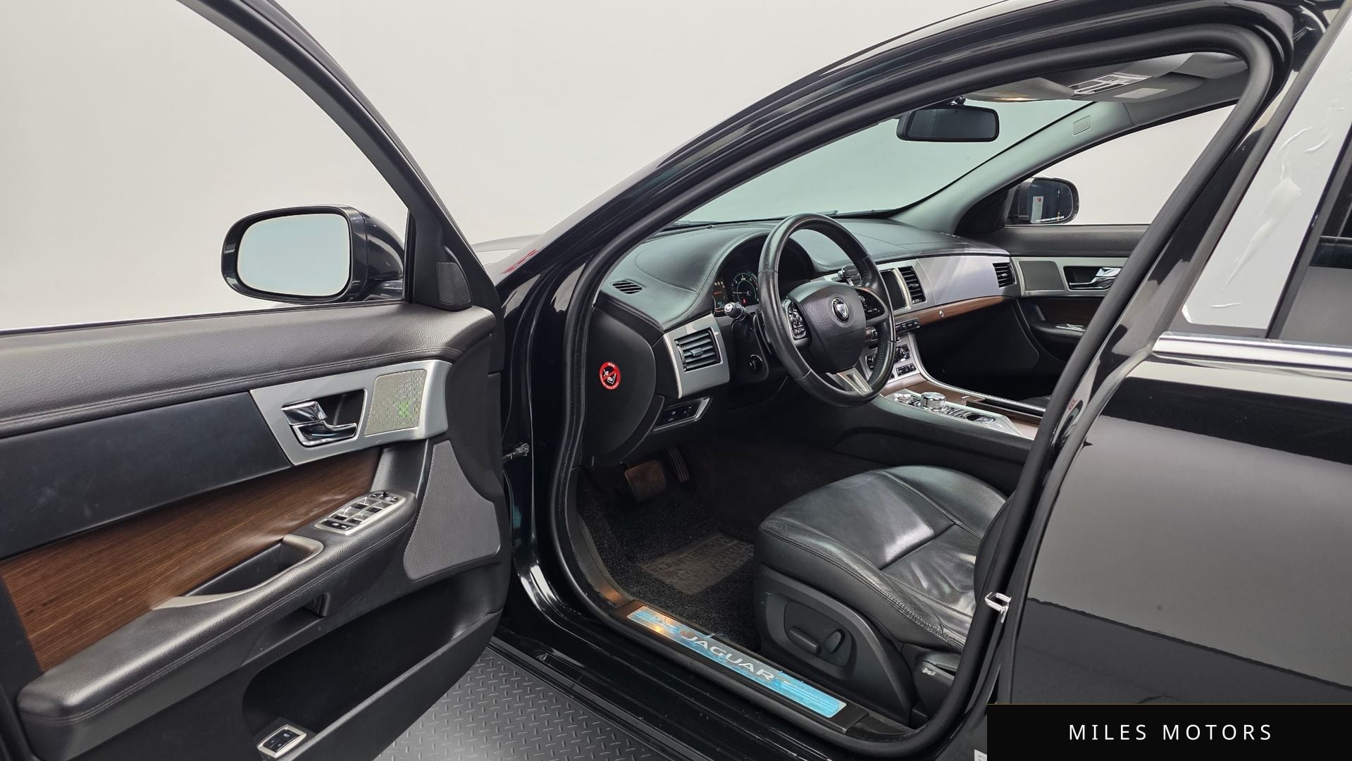 Jaguar New XF 2015 — миниатюра 10