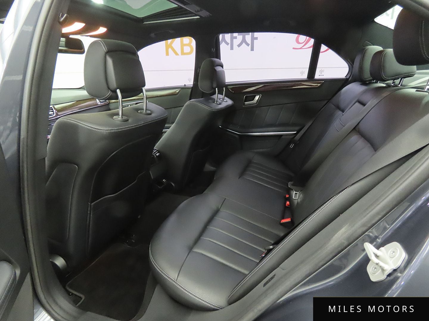 Mercedes-Benz E-Class W212 2016 — миниатюра 6