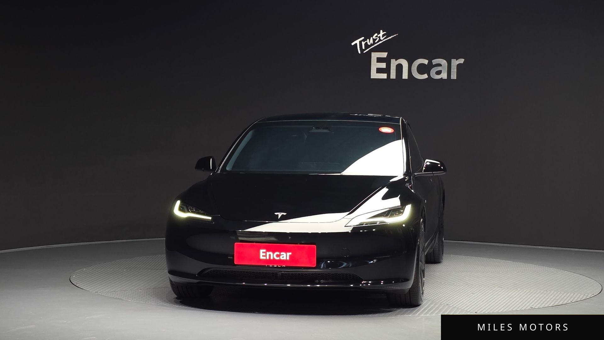 Tesla Model 3 2024 — миниатюра 3