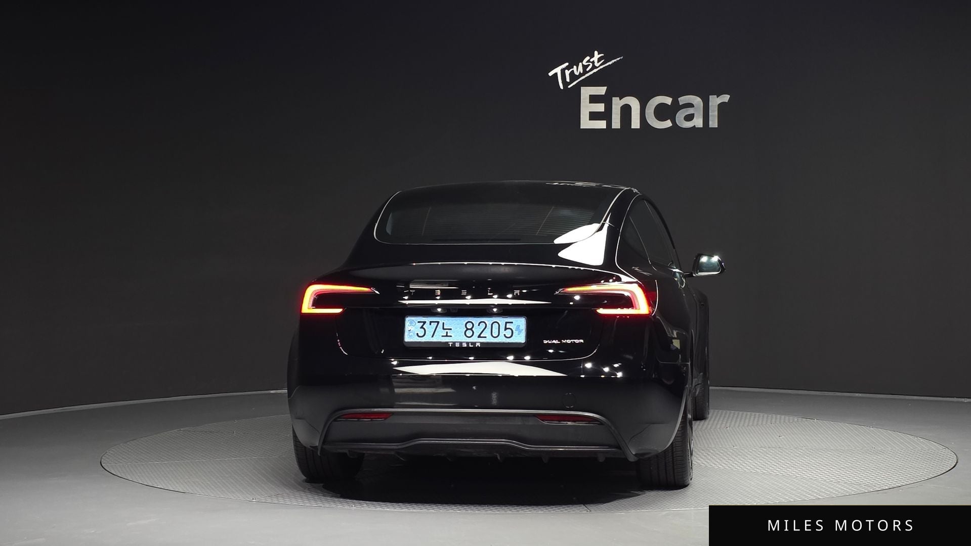 Tesla Model 3 2024 — миниатюра 4