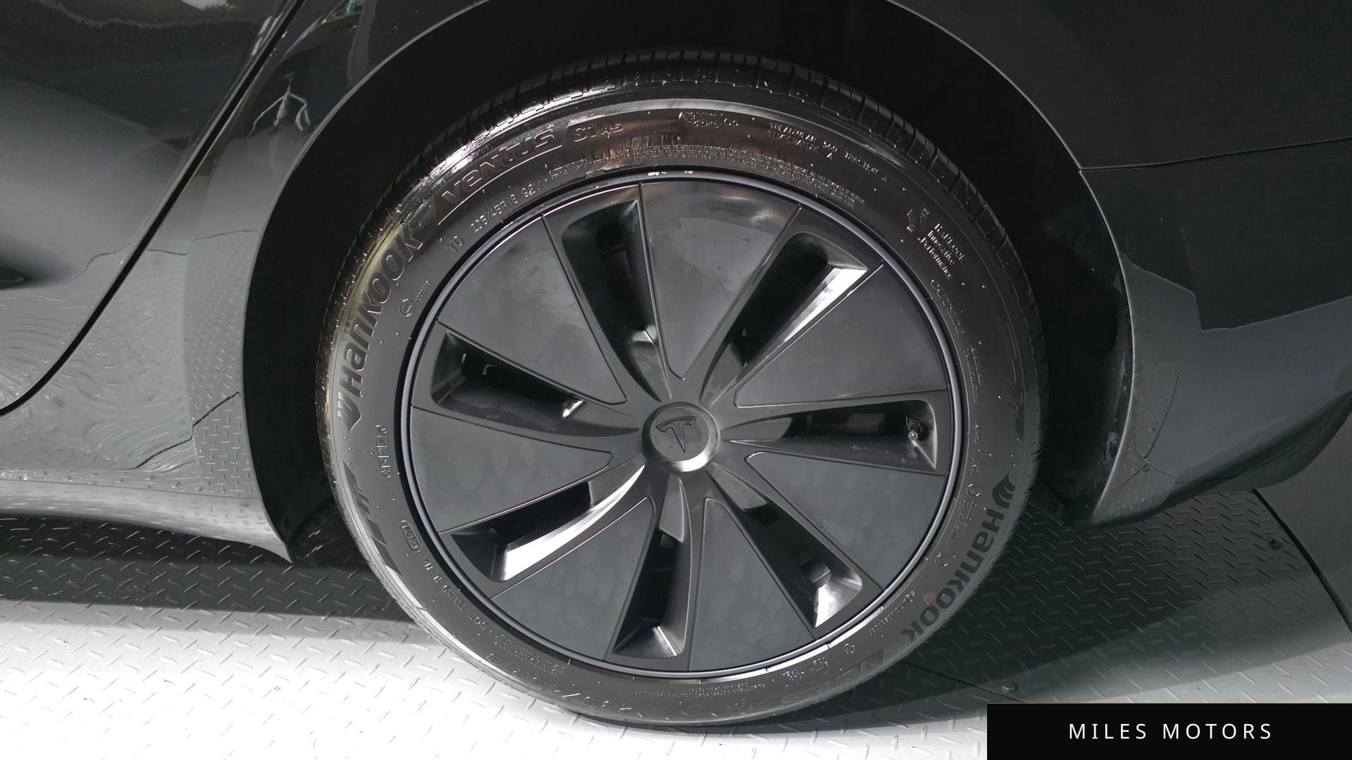 Tesla Model 3 2024 — миниатюра 5