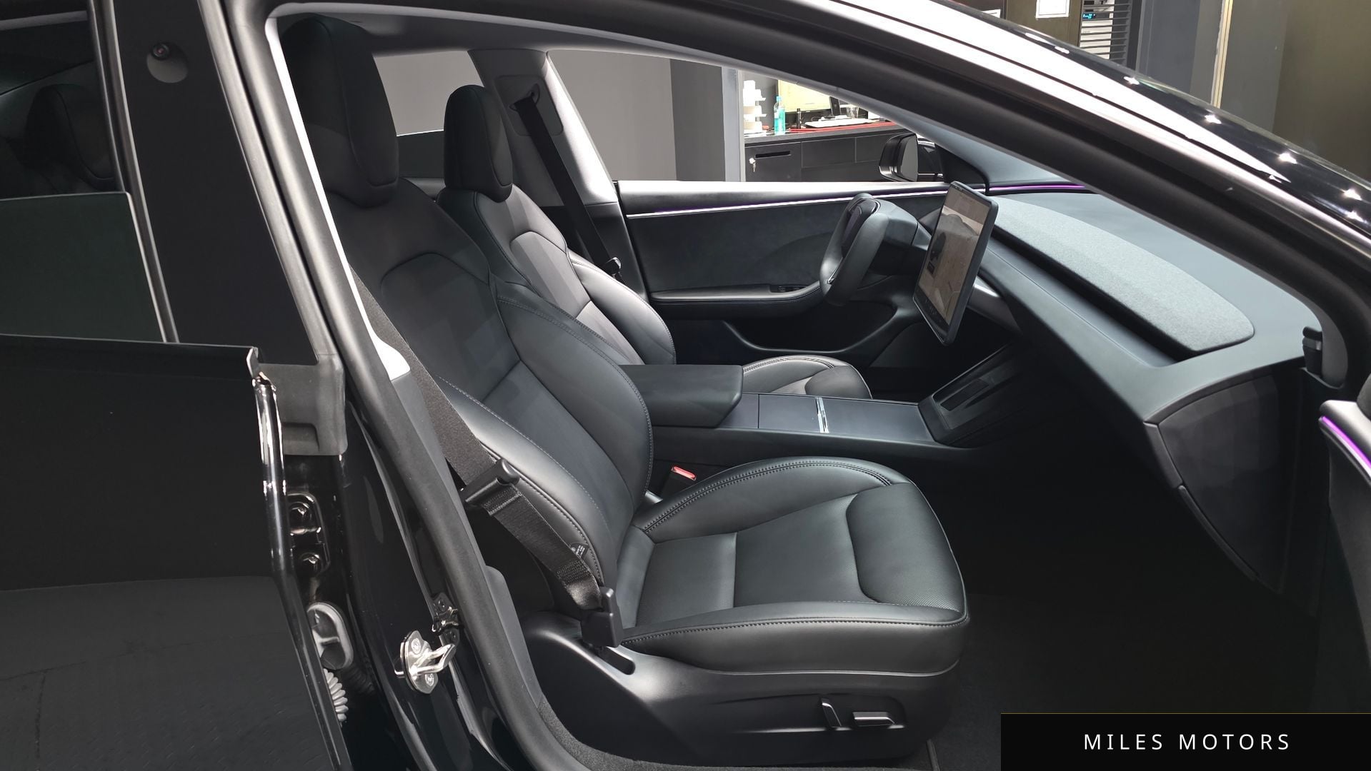 Tesla Model 3 2024 — миниатюра 11