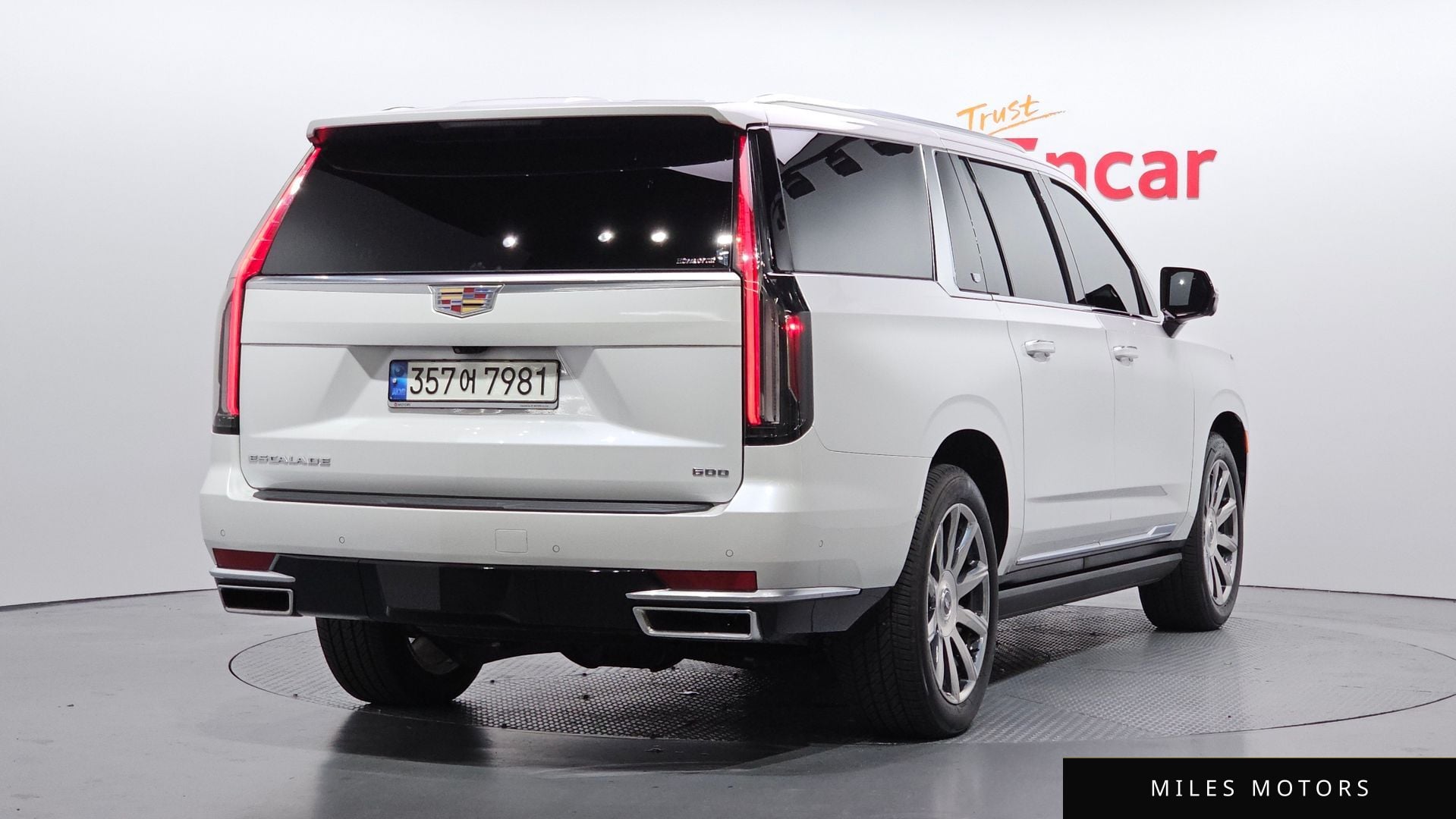 Cadillac Escalade 2021 — миниатюра 2