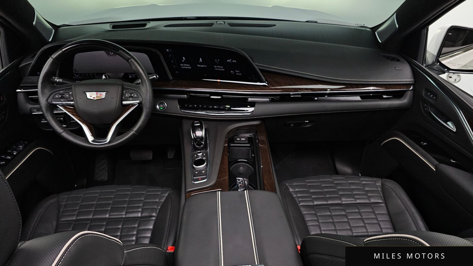 Cadillac Escalade 2021 — миниатюра 10