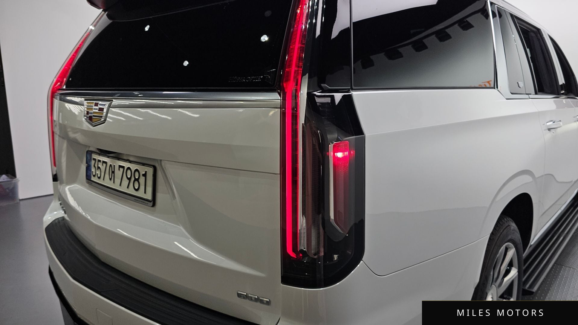 Cadillac Escalade 2021 — миниатюра 9
