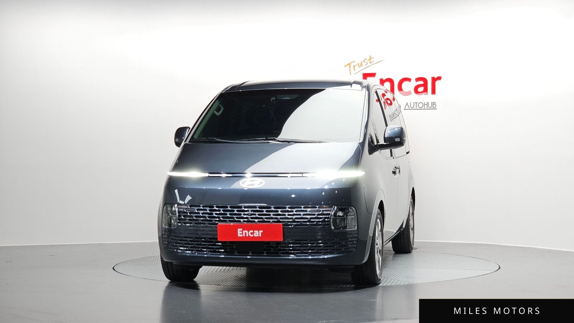 Hyundai Staria 2025 — миниатюра 3