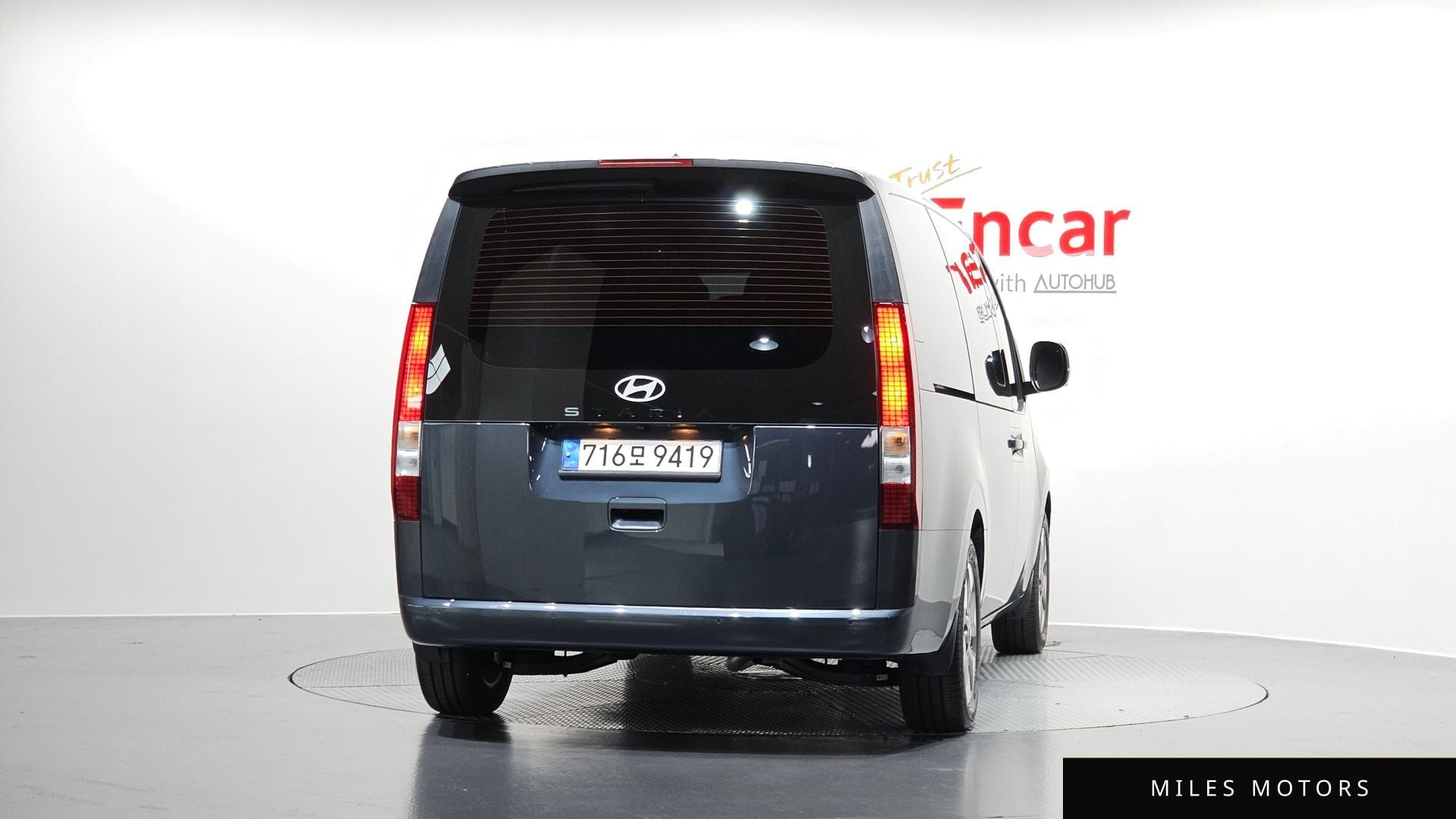 Hyundai Staria 2025 — миниатюра 4